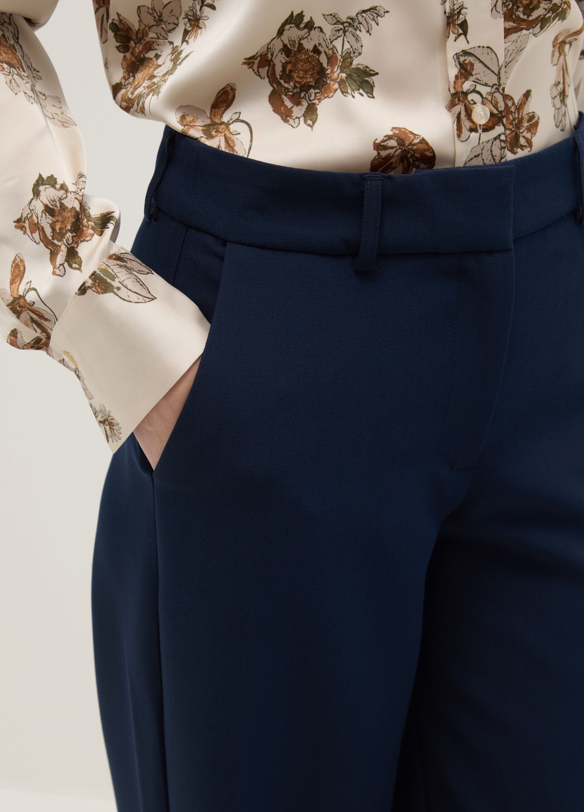 Pantaloni The Iconic Pants blu navy in misto viscosa straight fit