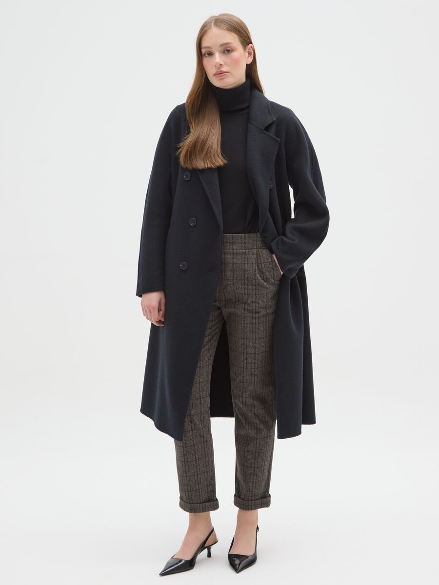 Cappotto doppiopetto blu in misto lana regular fit con cintura_1