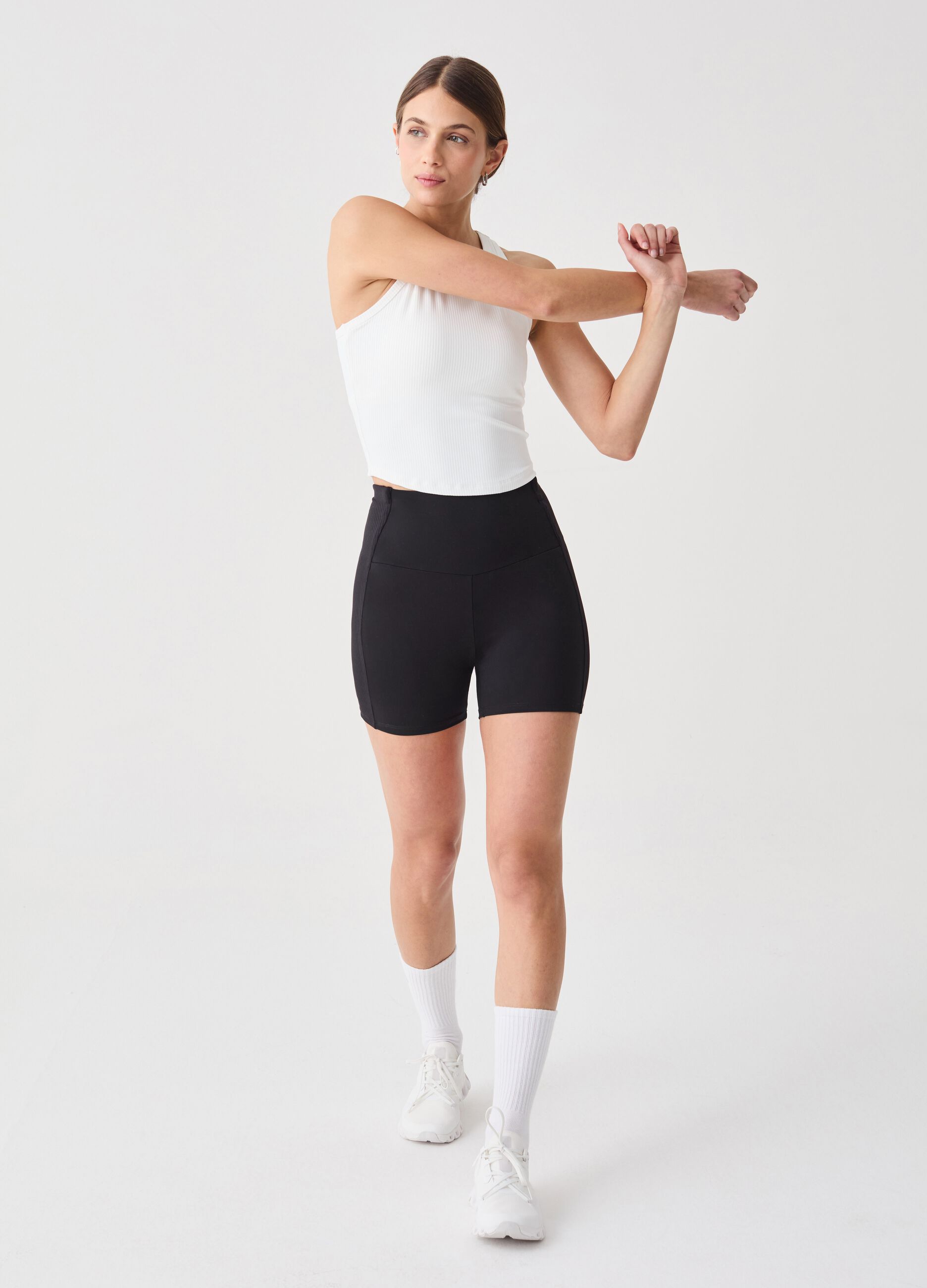 ALTAVIA STUDIO crop tank top in ribbed technical fabric
