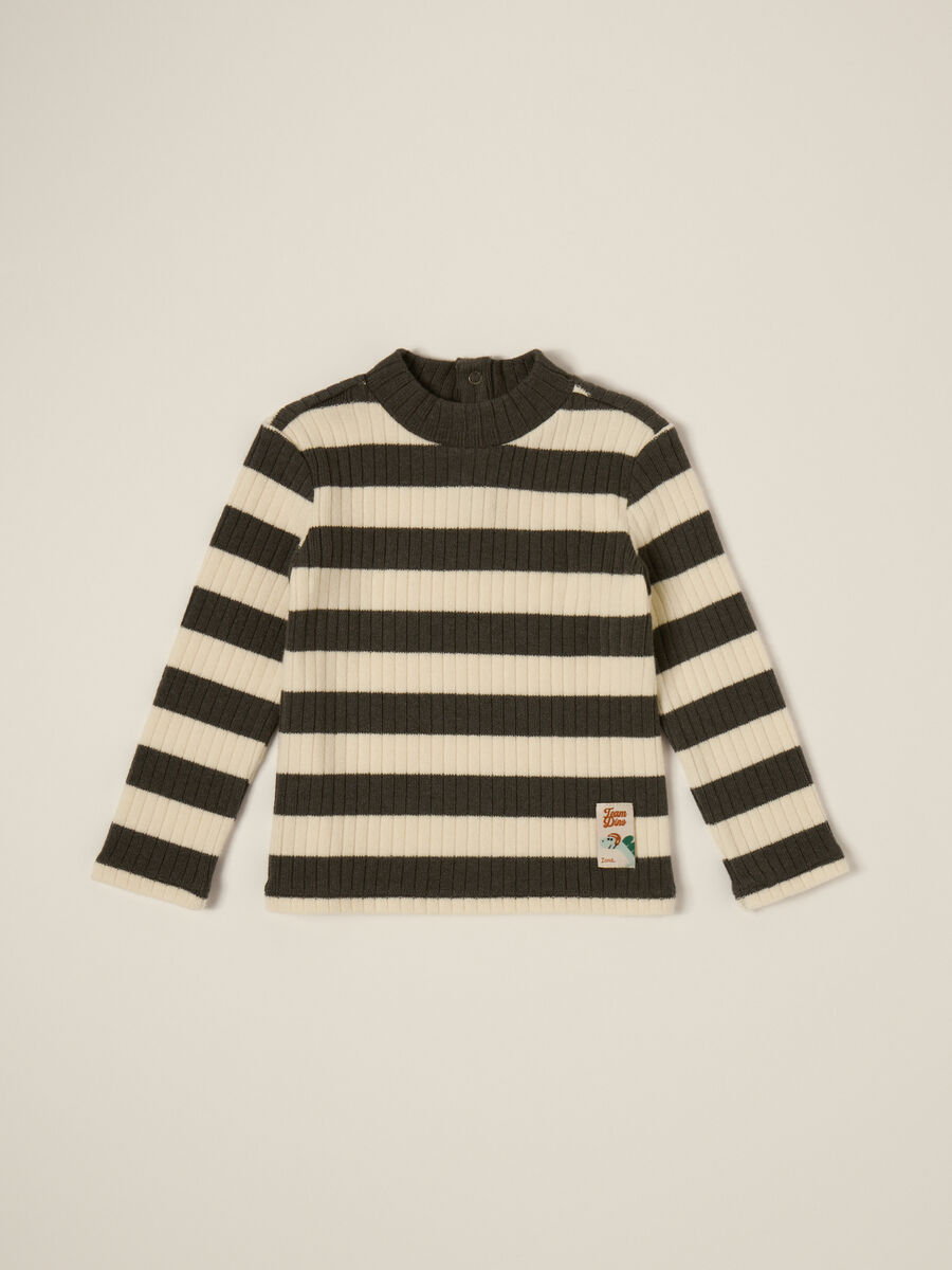 Black and white striped baby sweater_0