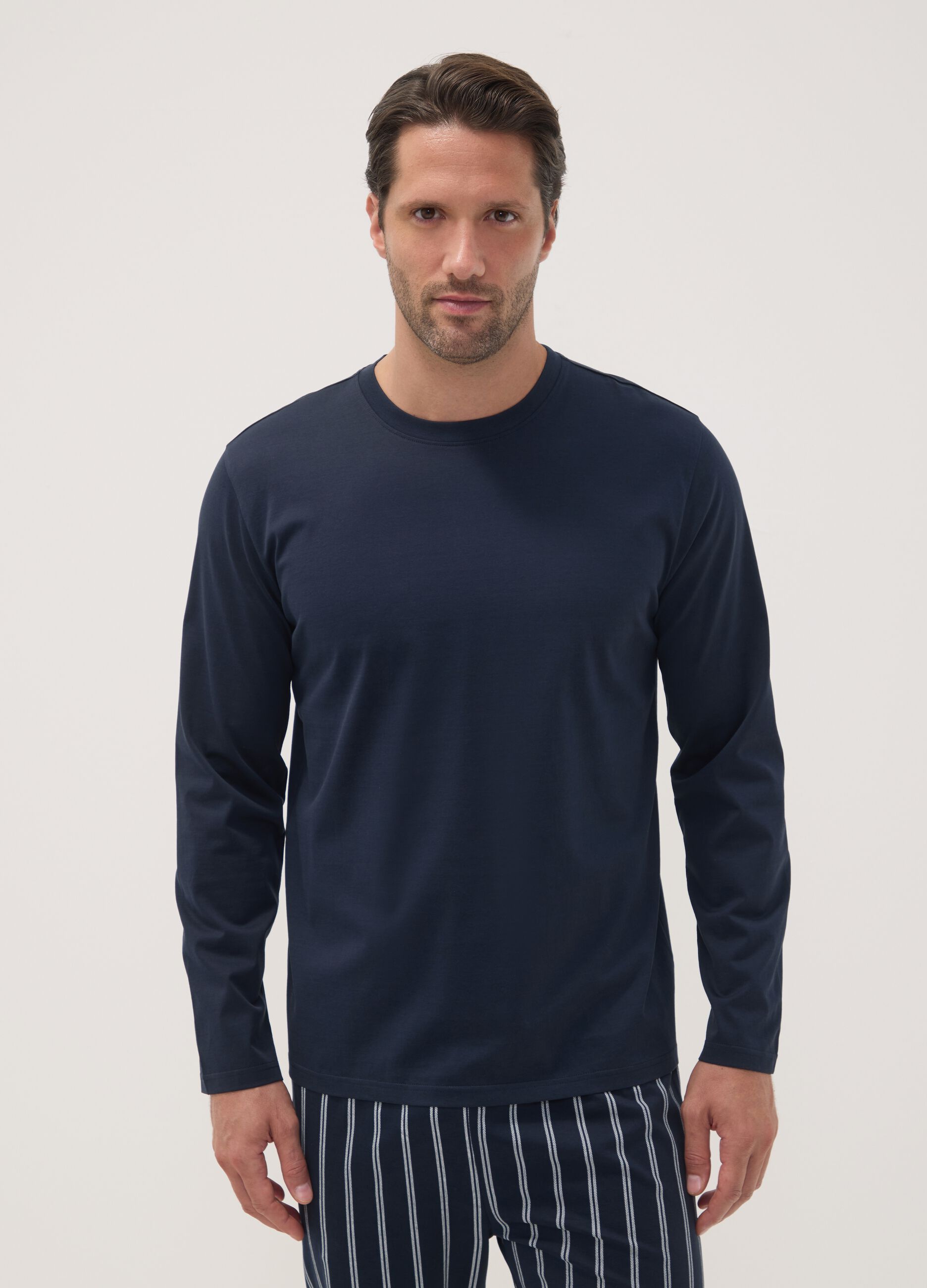 Pigiama blu navy in puro cotone organico con girocollo
