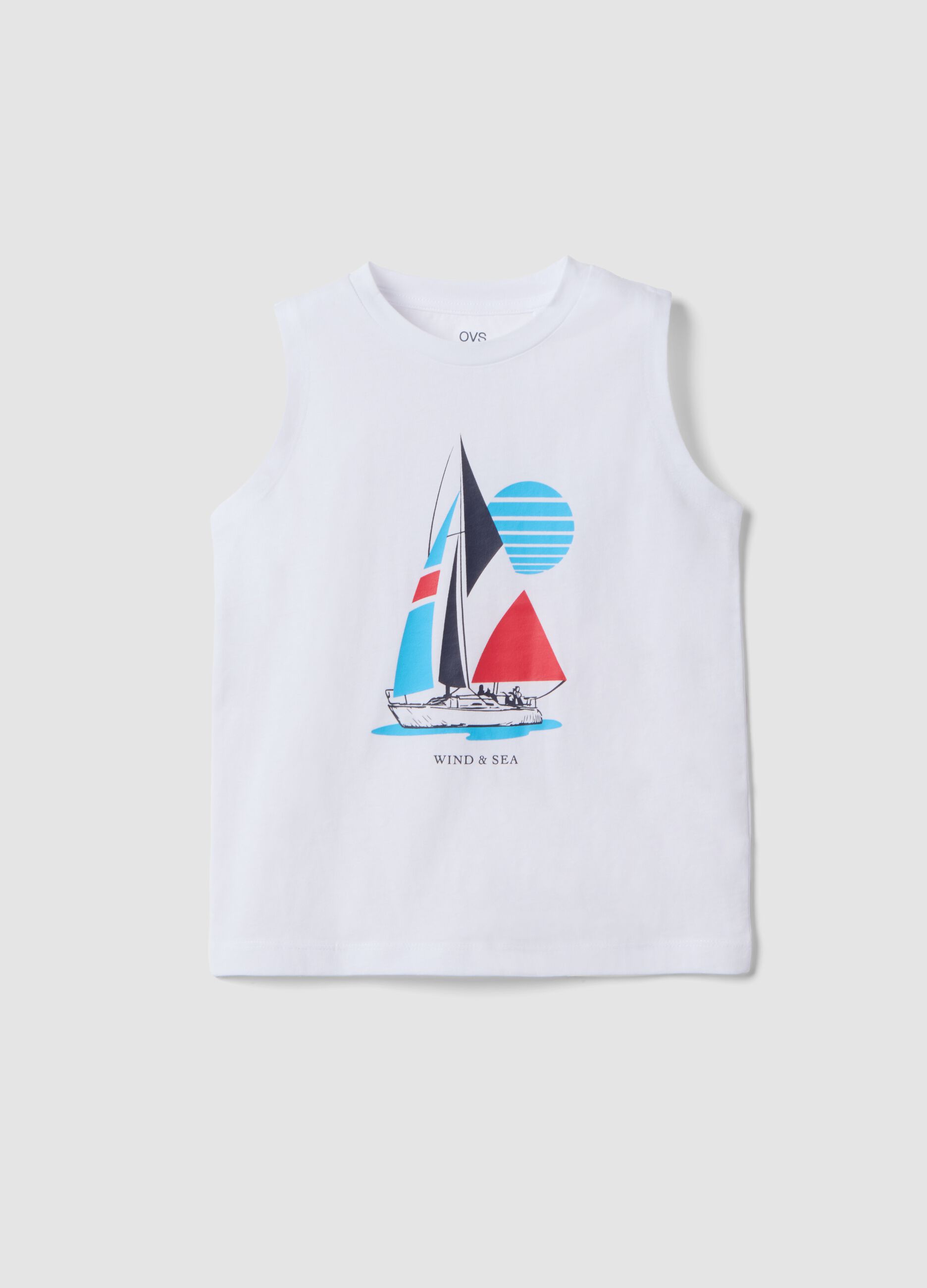 White pure cotton boys&rsquo; vest with sailboat print