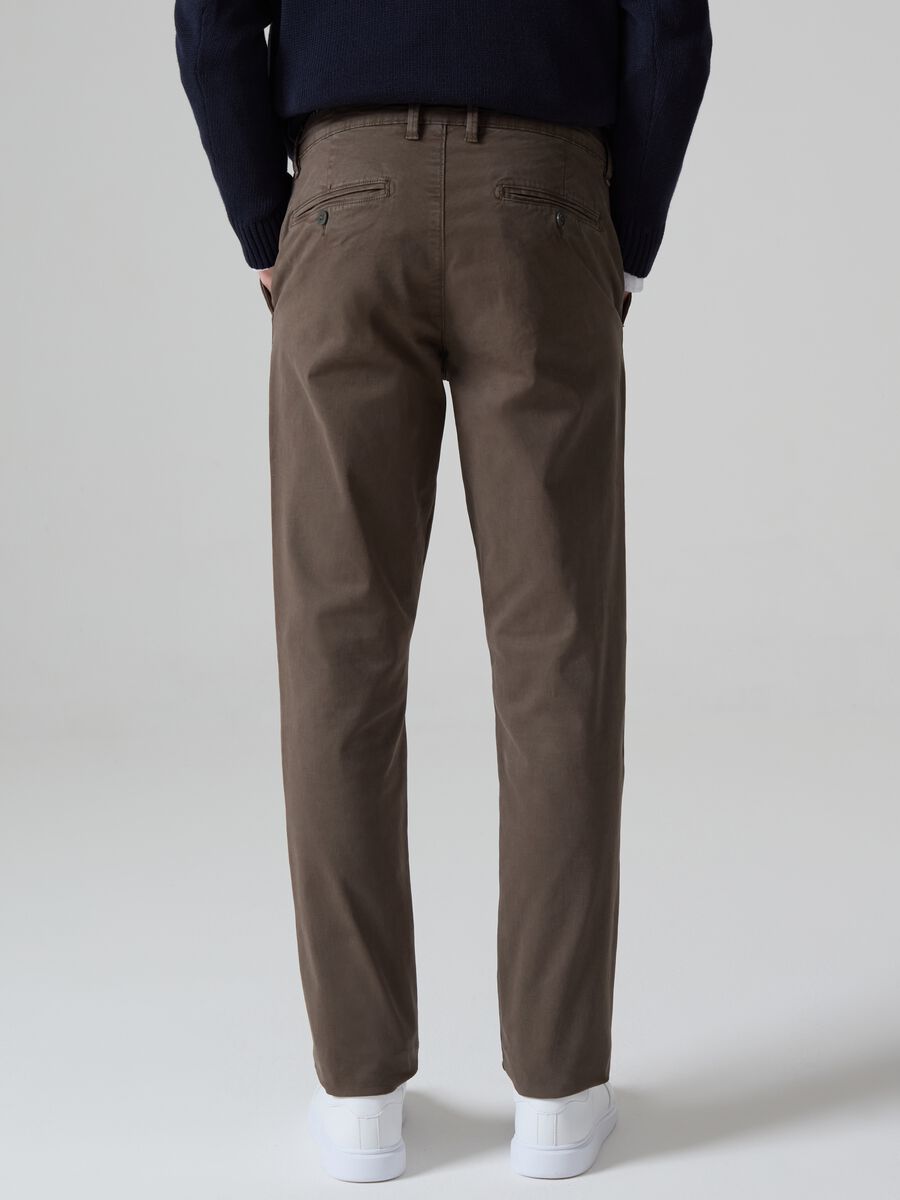 Slim-fit, stretch cotton chinos_2