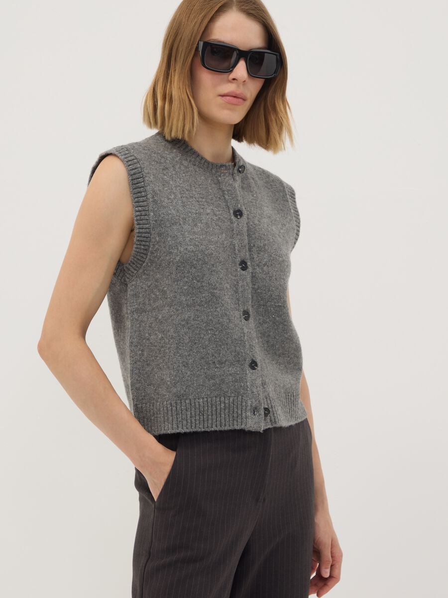 Grey stretch wool crew-neck gilet_1