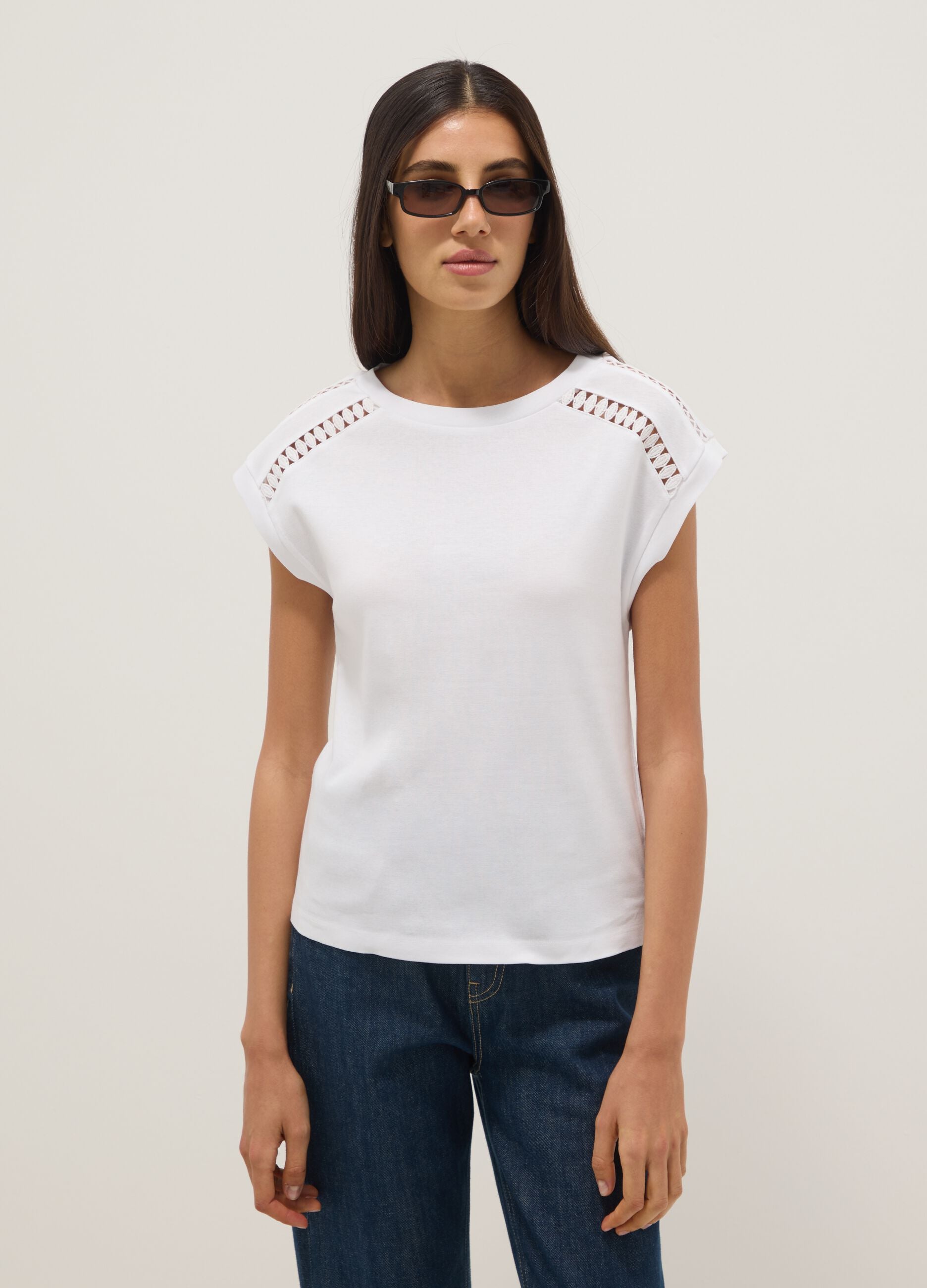 White pure cotton T-shirt with broderie inserts