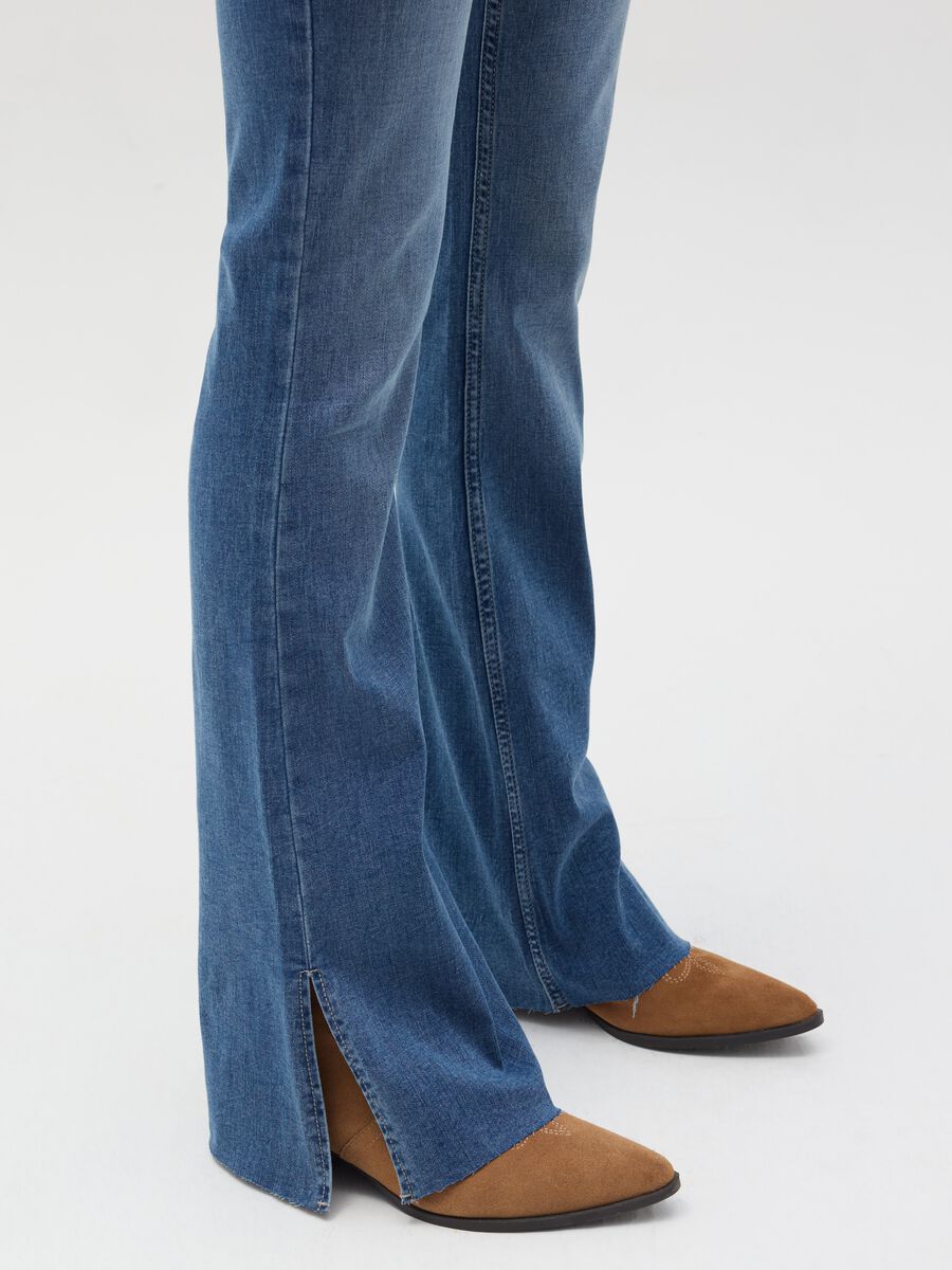 Flare-fit bootcut jeans with slits_2