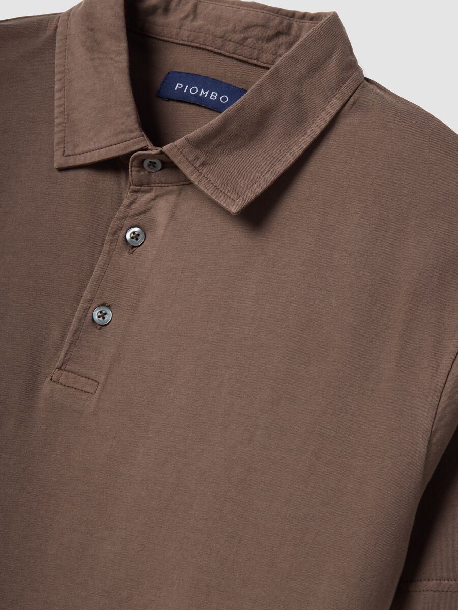Polo marrone a maniche corte in puro cotone regular fit_1
