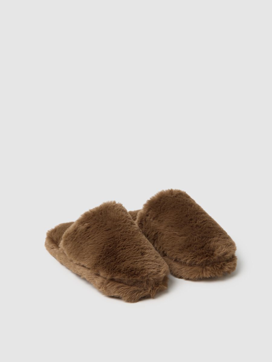 Brown Slippers_1