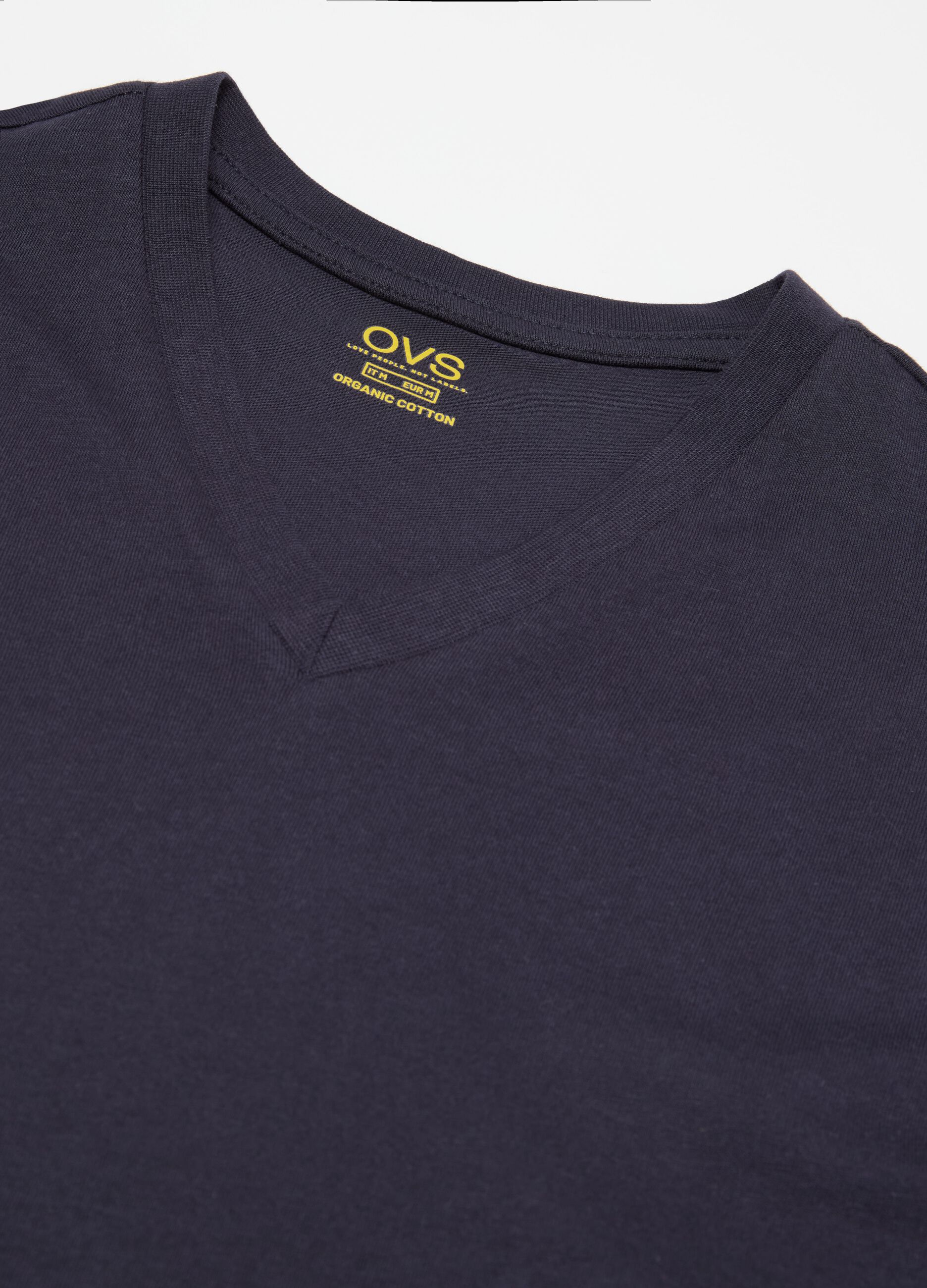 Organic cotton undershirt with V neck
