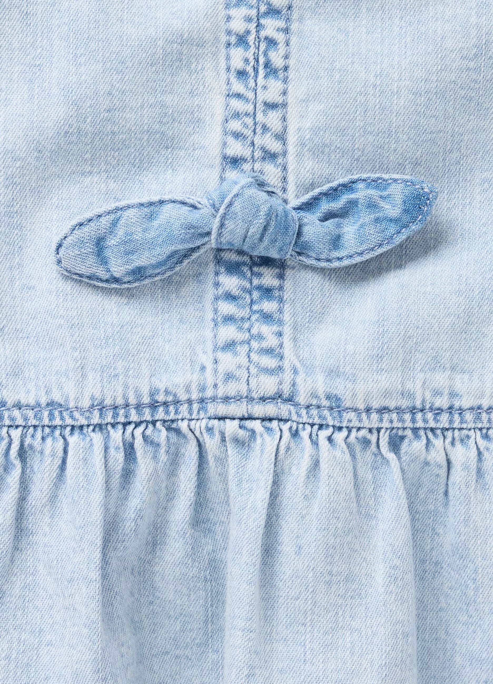 Denim shirt in cotton with bows