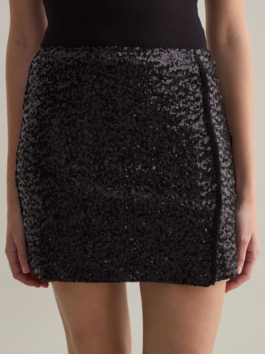 Wraparound miniskirt with sequins_1