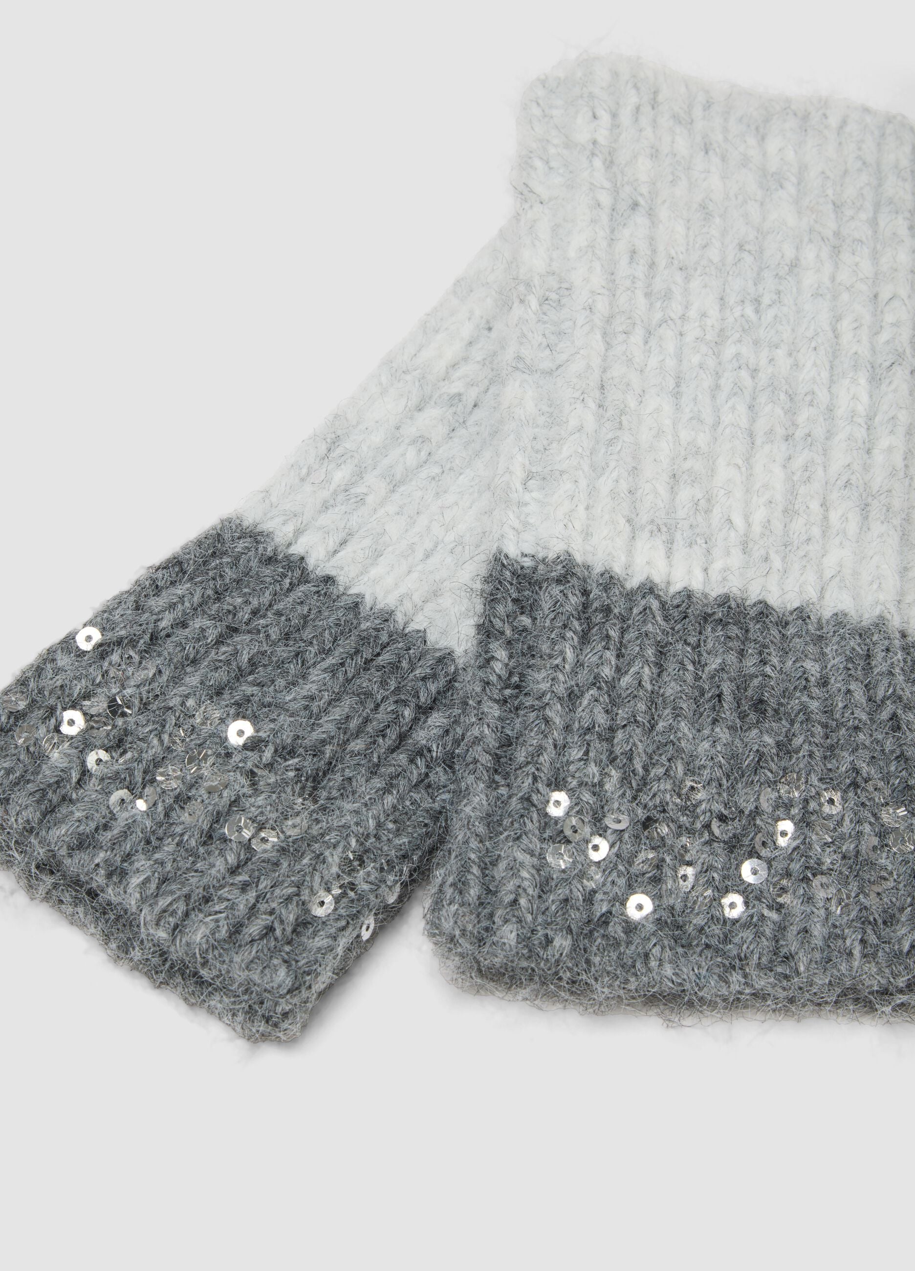 Grey stretch wool gloves with sequins