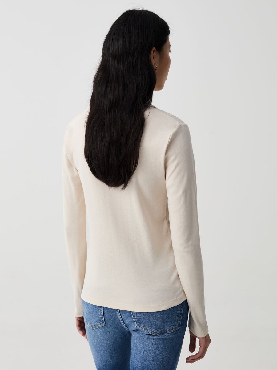 Long-sleeved T-shirt with polo neck_2