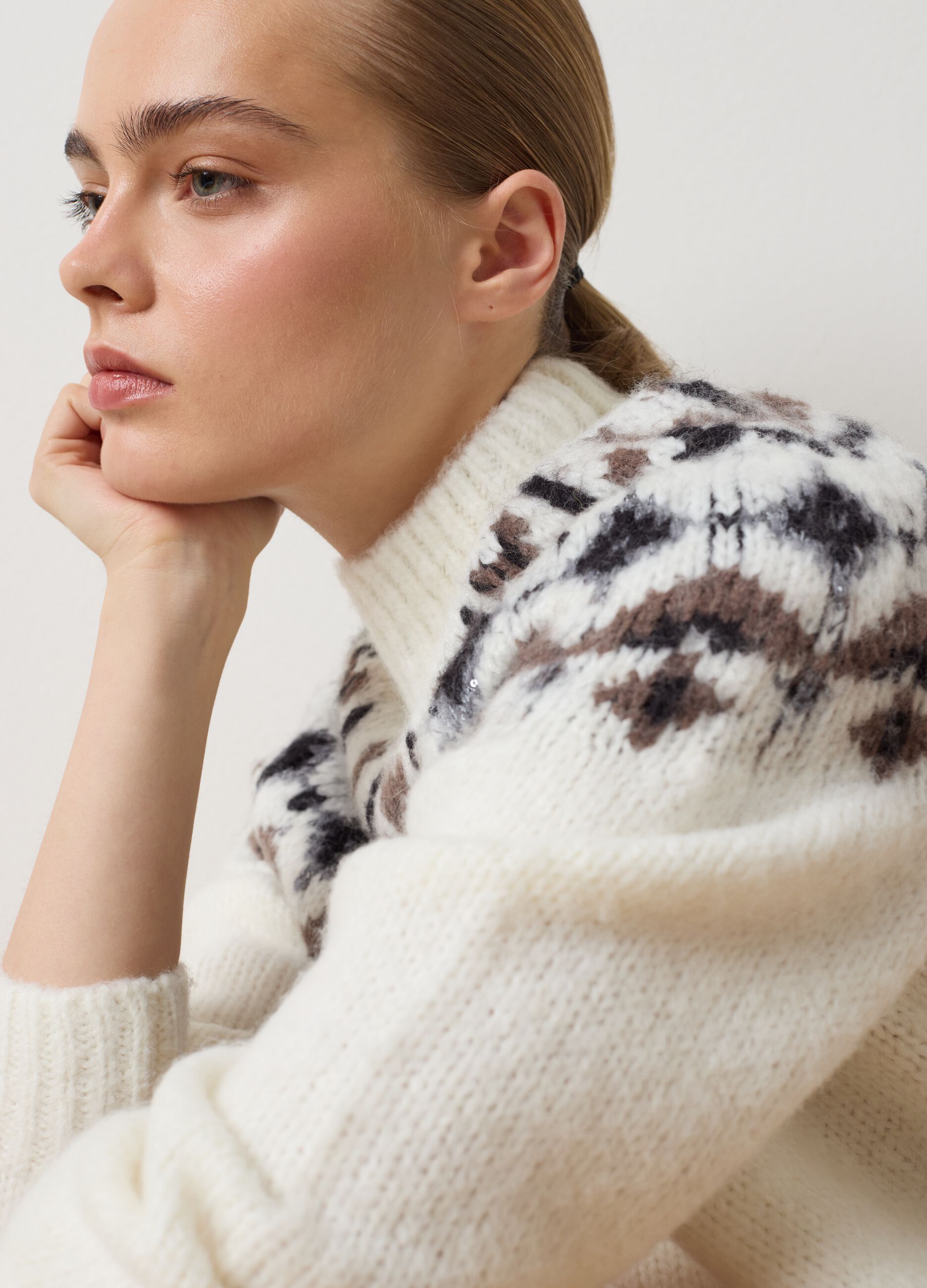 White Vulcan Neck Jumper Regular Fit with Jacquard Patterns