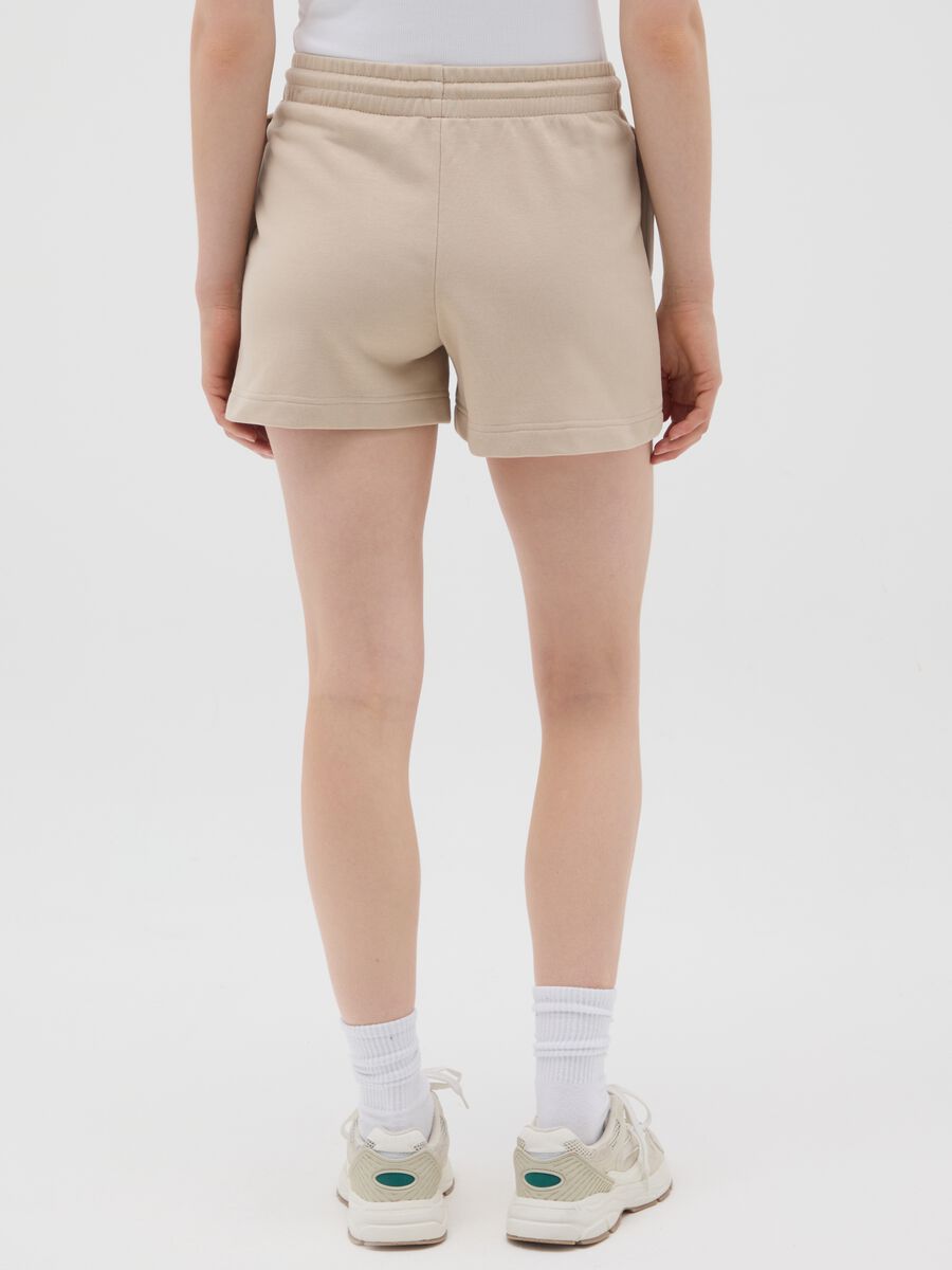 Women's Beige Cotton Regular Fit Shorts_2