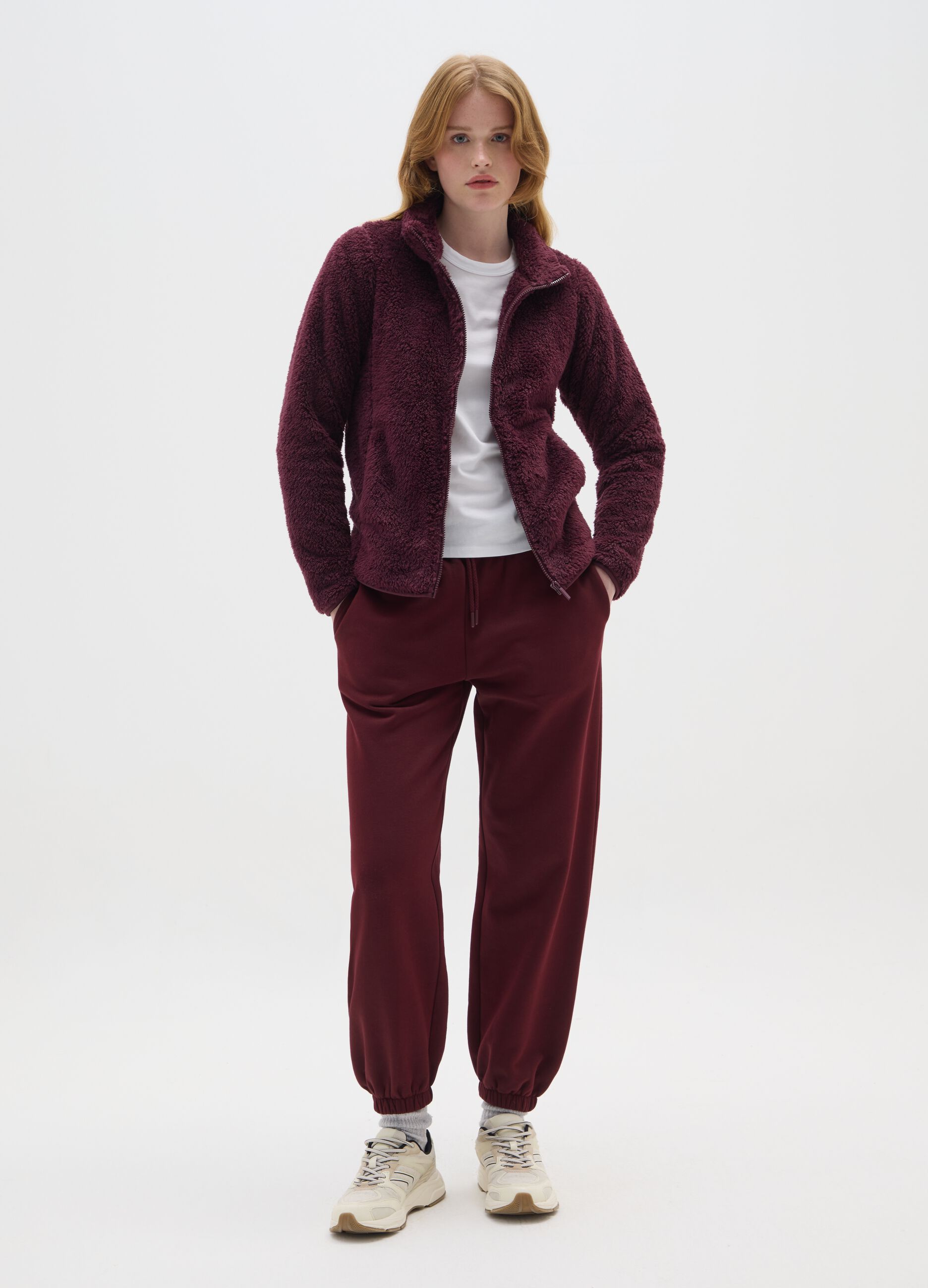 Red regular fit sweatshirt with zip