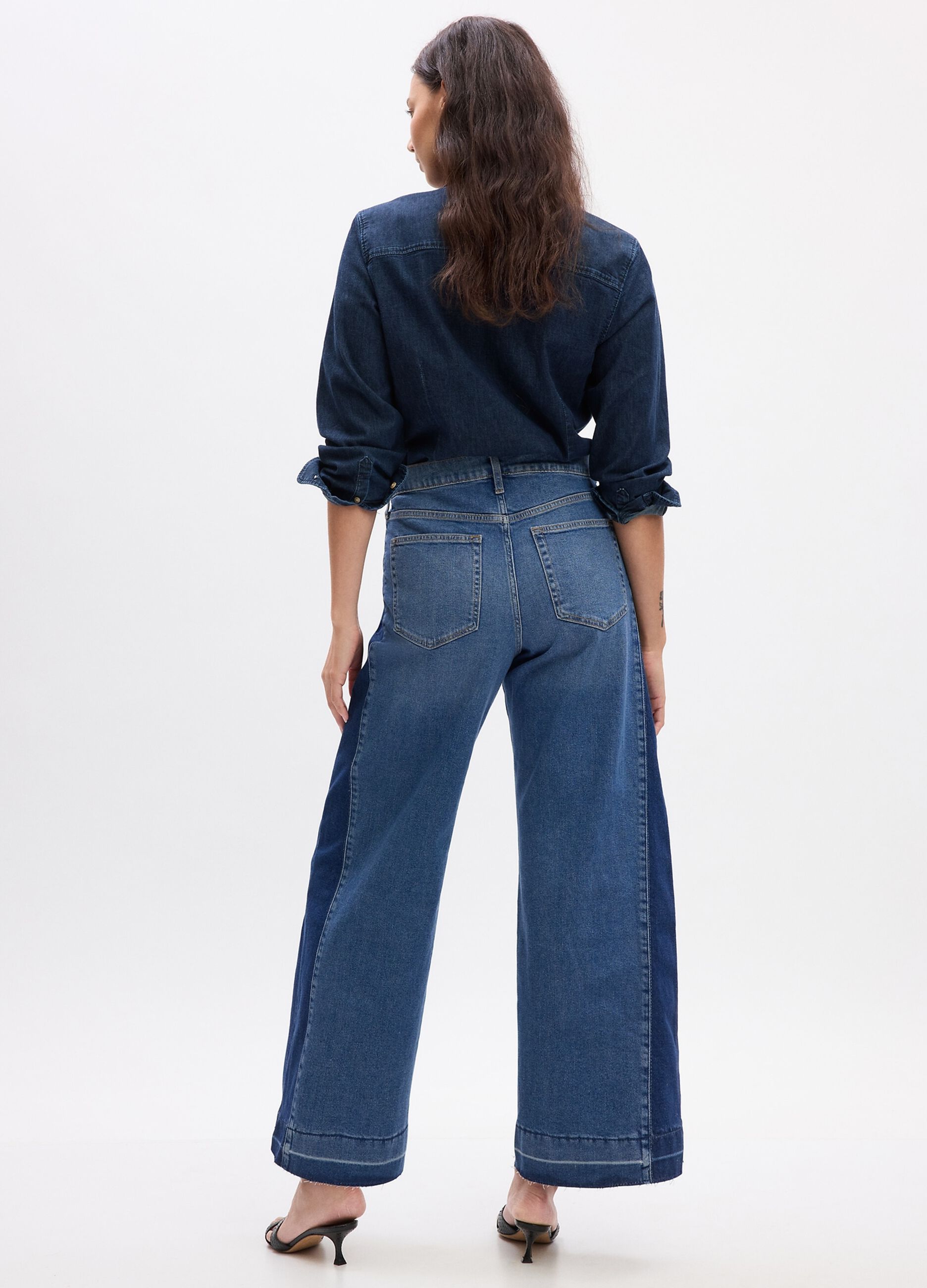 Two-tone, wide-leg jeans with high waist