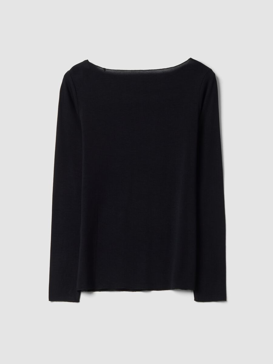 T-shirt nera in modal elasticizzato con girocollo regular fit_6