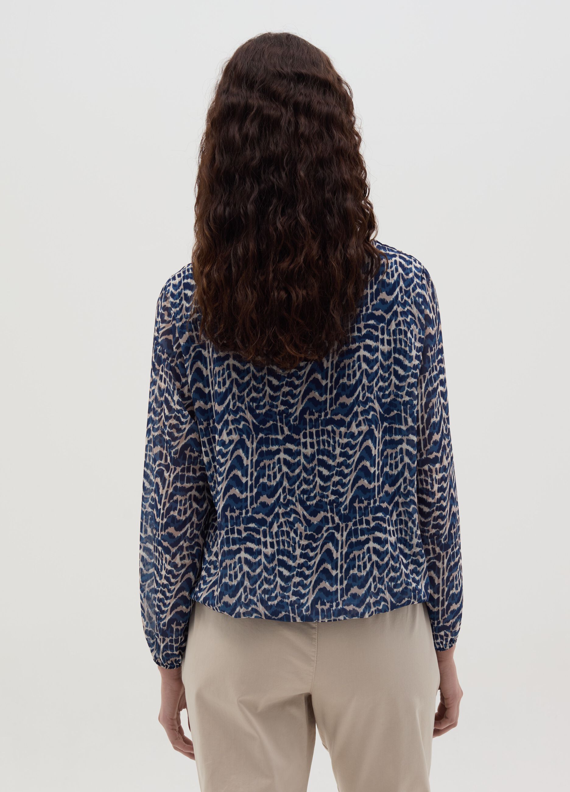 Long-sleeved blouse with print