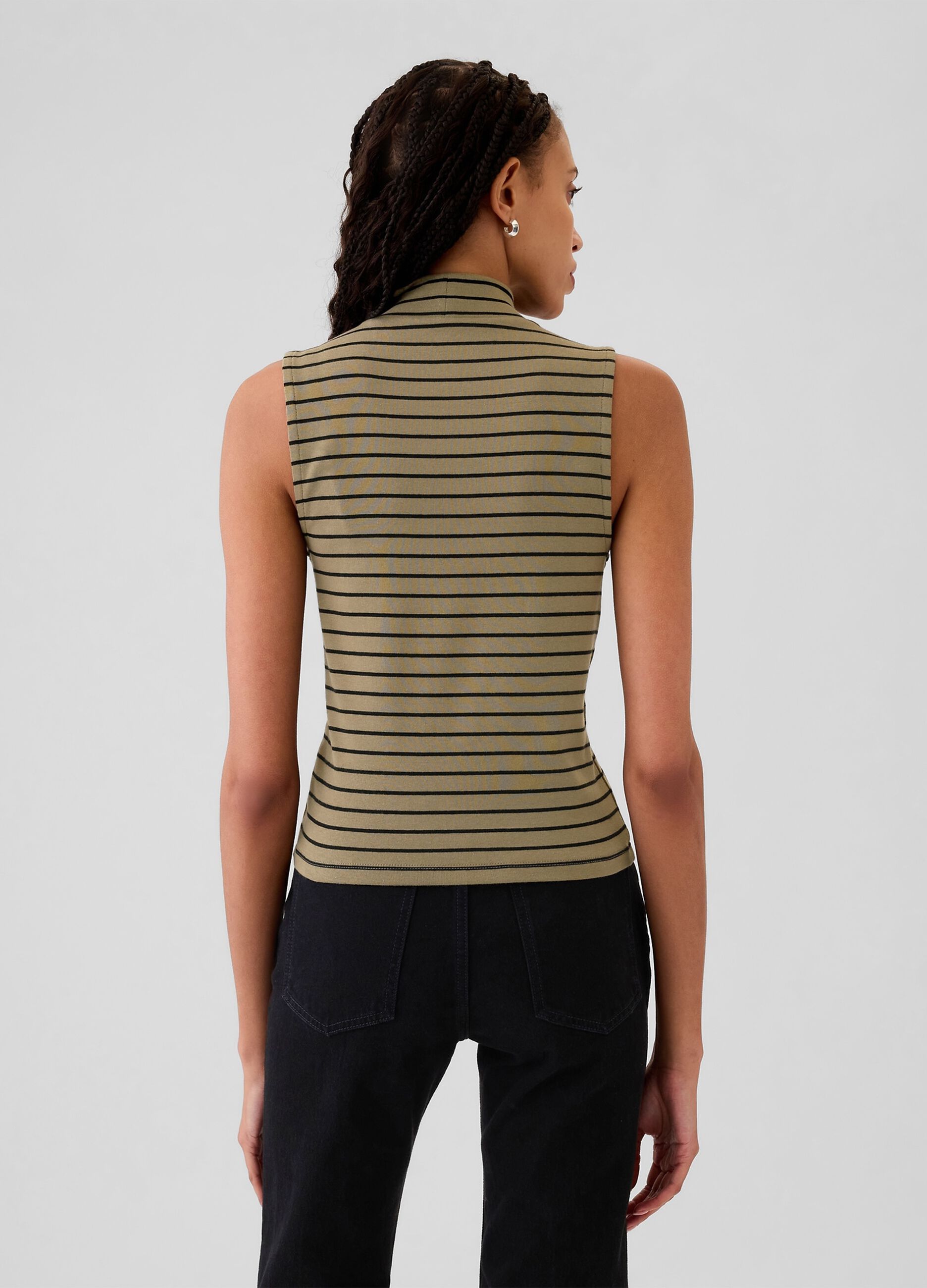 Top smanicato mock neck