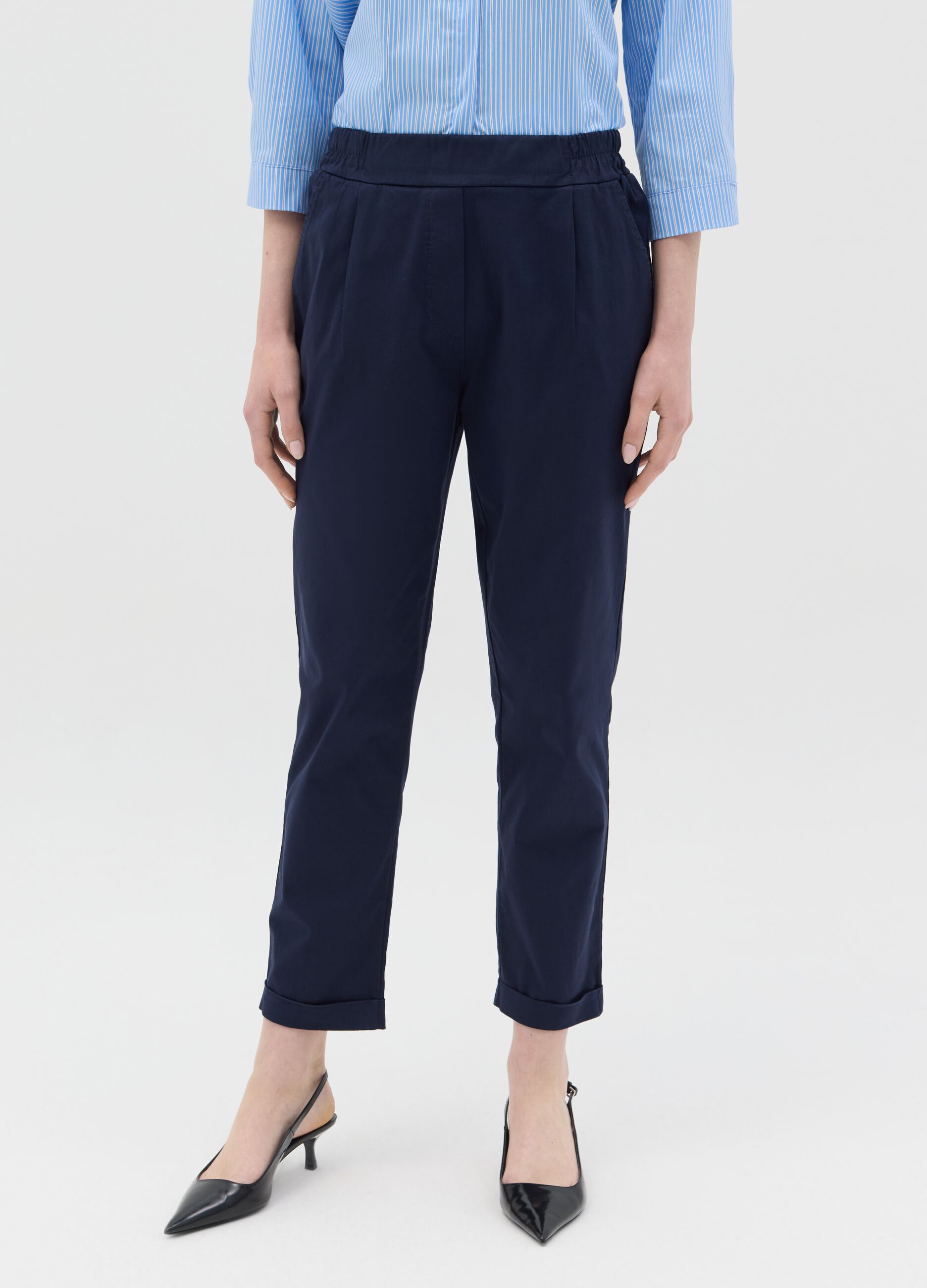 Blue cropped trousers in stretch cotton