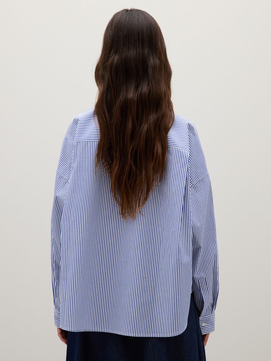 Oversized white and blue striped pure cotton shirt_4