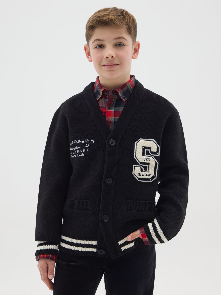 Multicolour deep V-neck oversized boy's cardigan with embroidery_0
