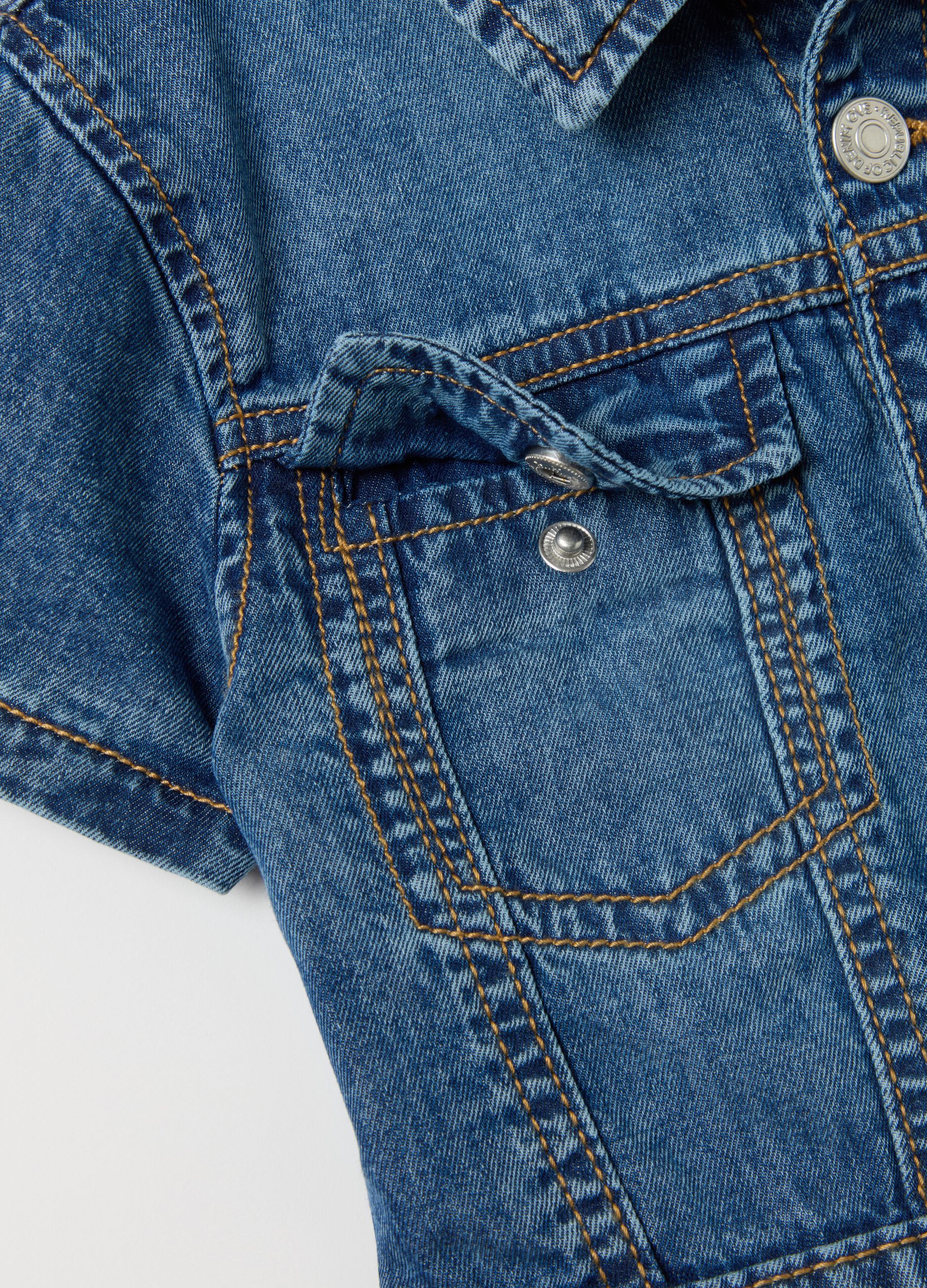 Abito a maniche corte in denim