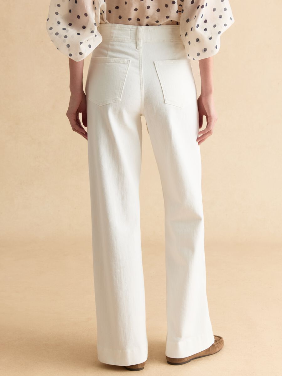 Pantaloni in cotone elasticizzato bianchi wide leg_2