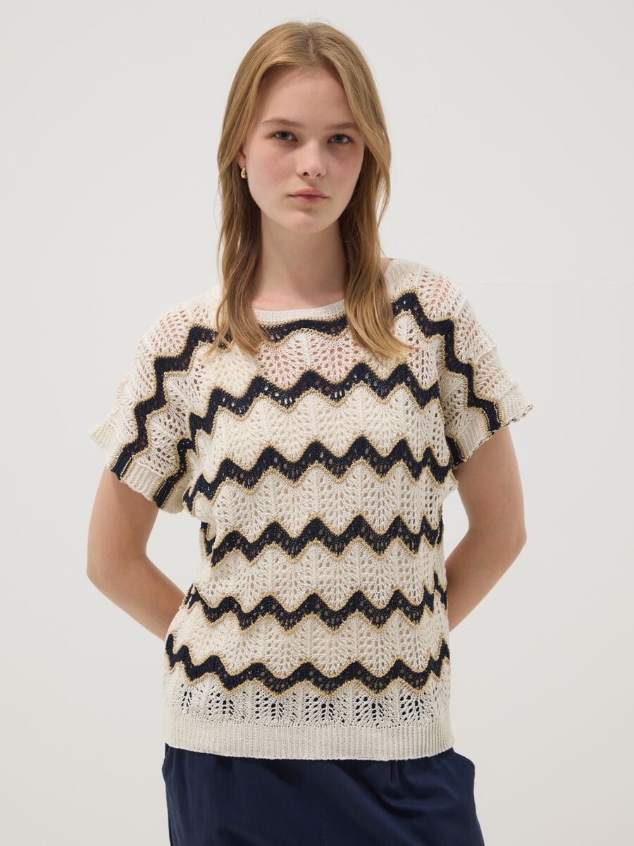 T-shirt beige in cotone elasticizzato con lavorazione traforata_1