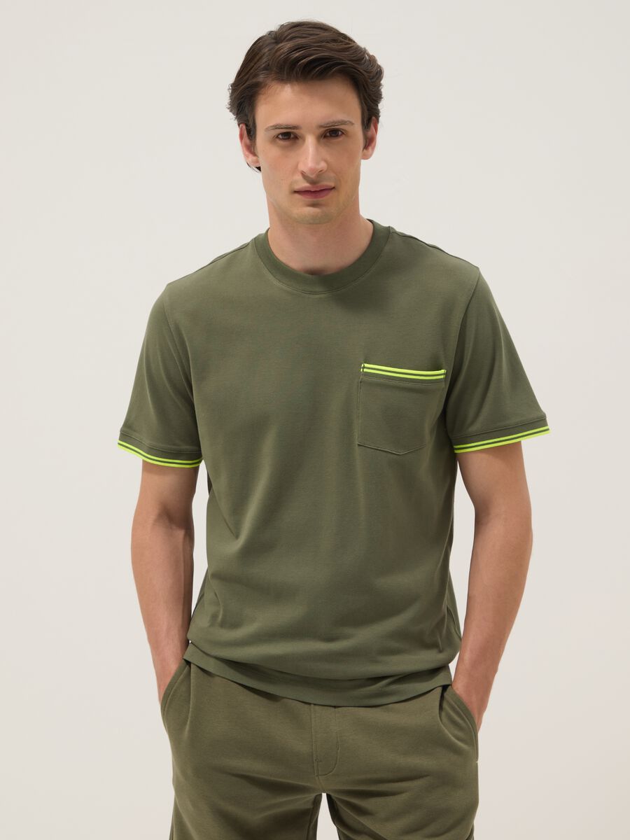 Green stretch cotton T-shirt with chest pocket_0