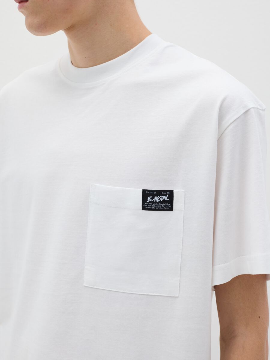 Cotton T-shirt with pocket_2