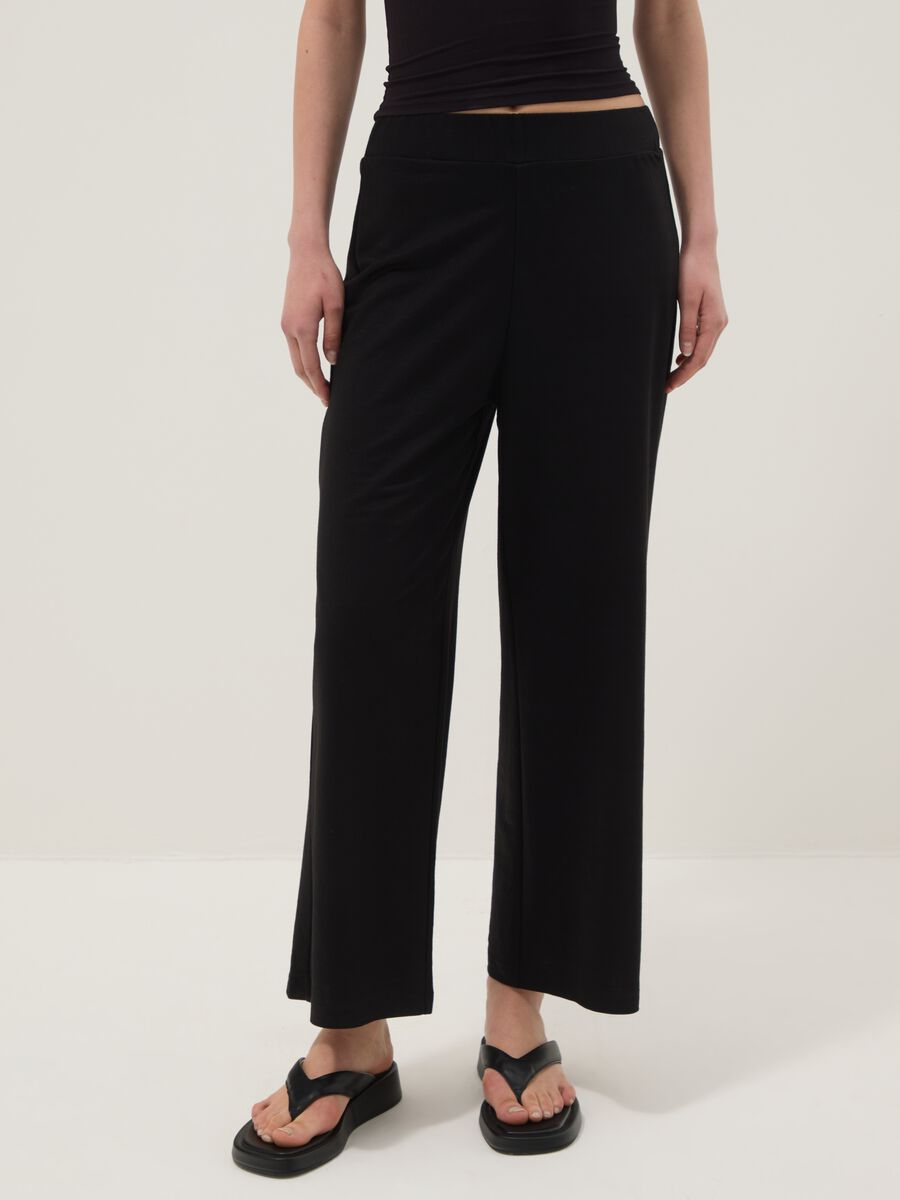 Pantaloni culotte neri in misto viscosa_2