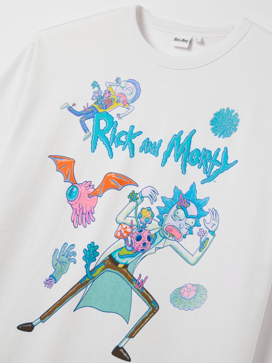 White T-shirt with Rick and Morty print_5