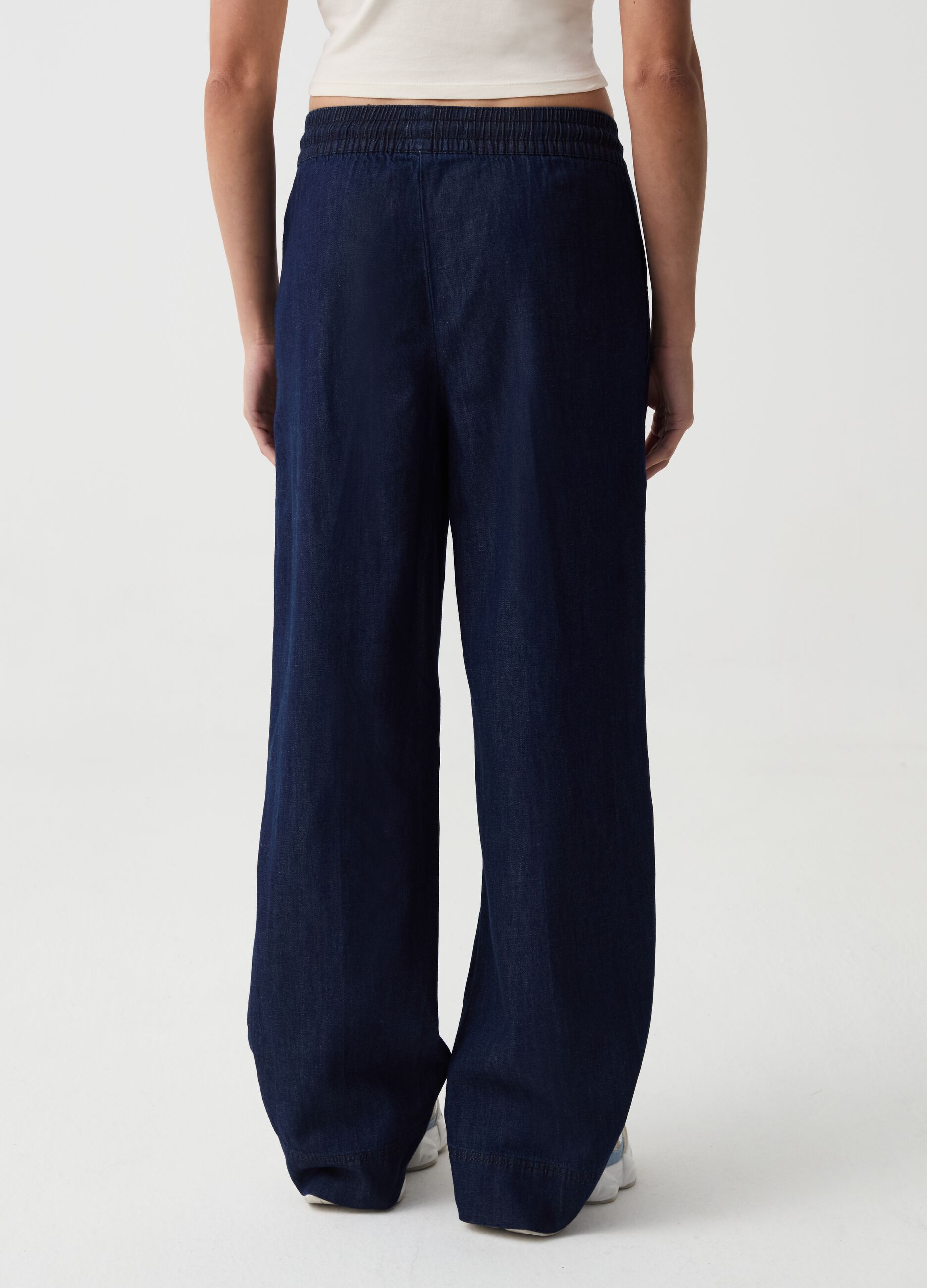 Joggers relaxed fit in denim con coulisse