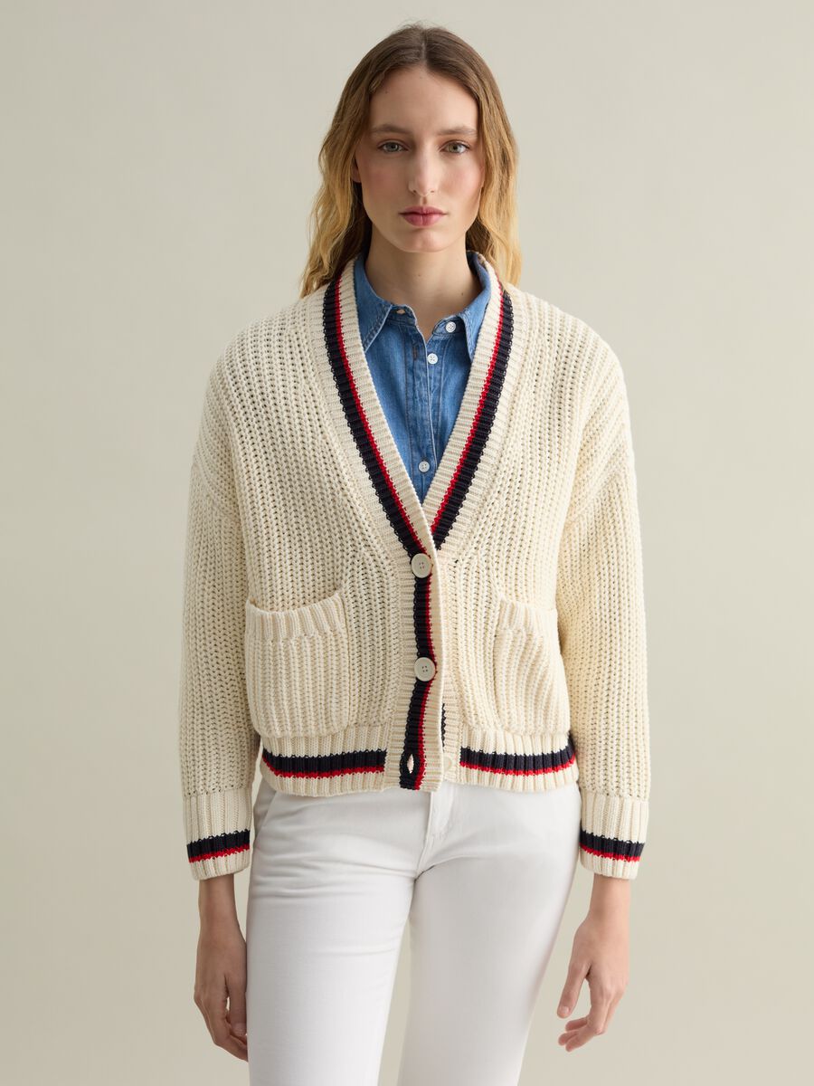 Cardigan with contrasting edging_0