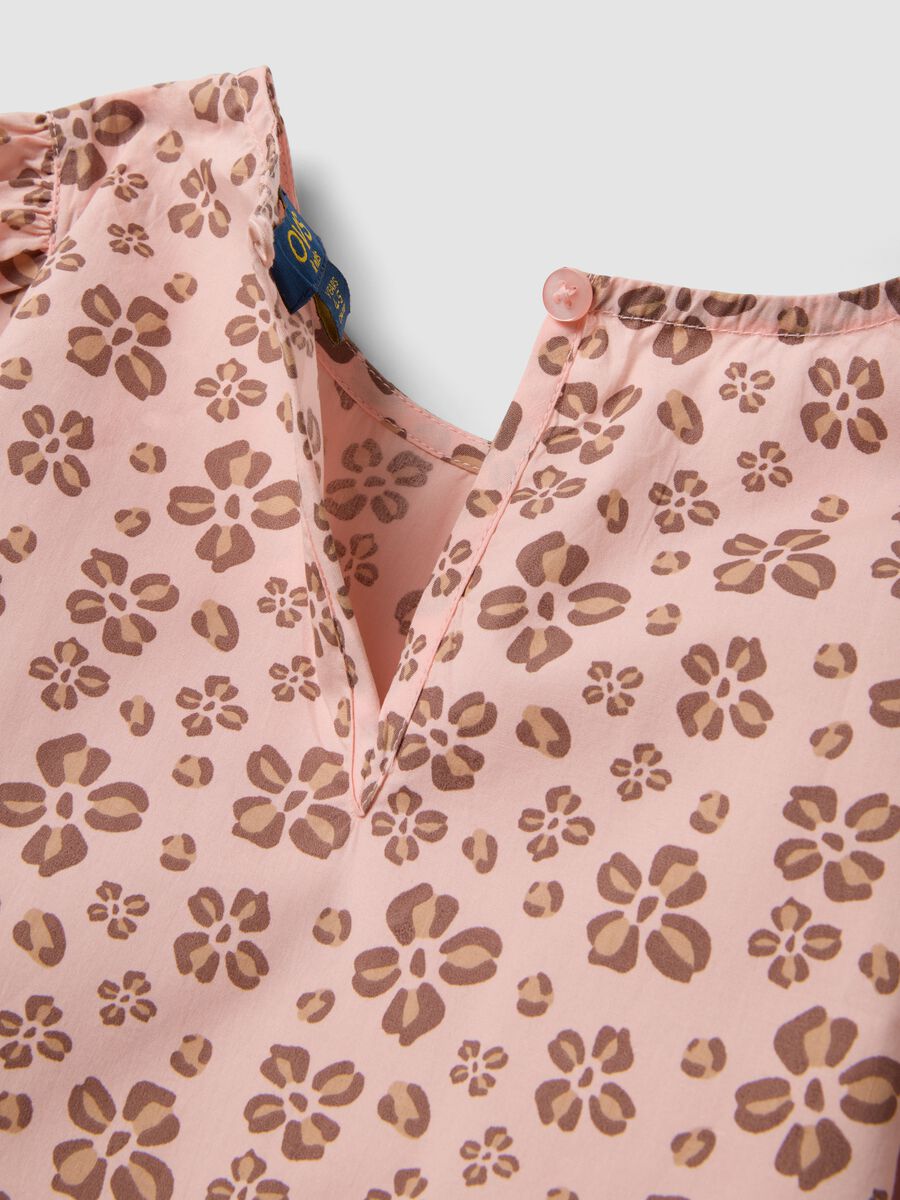 Pink pure cotton set with printed blouse and shorts_2