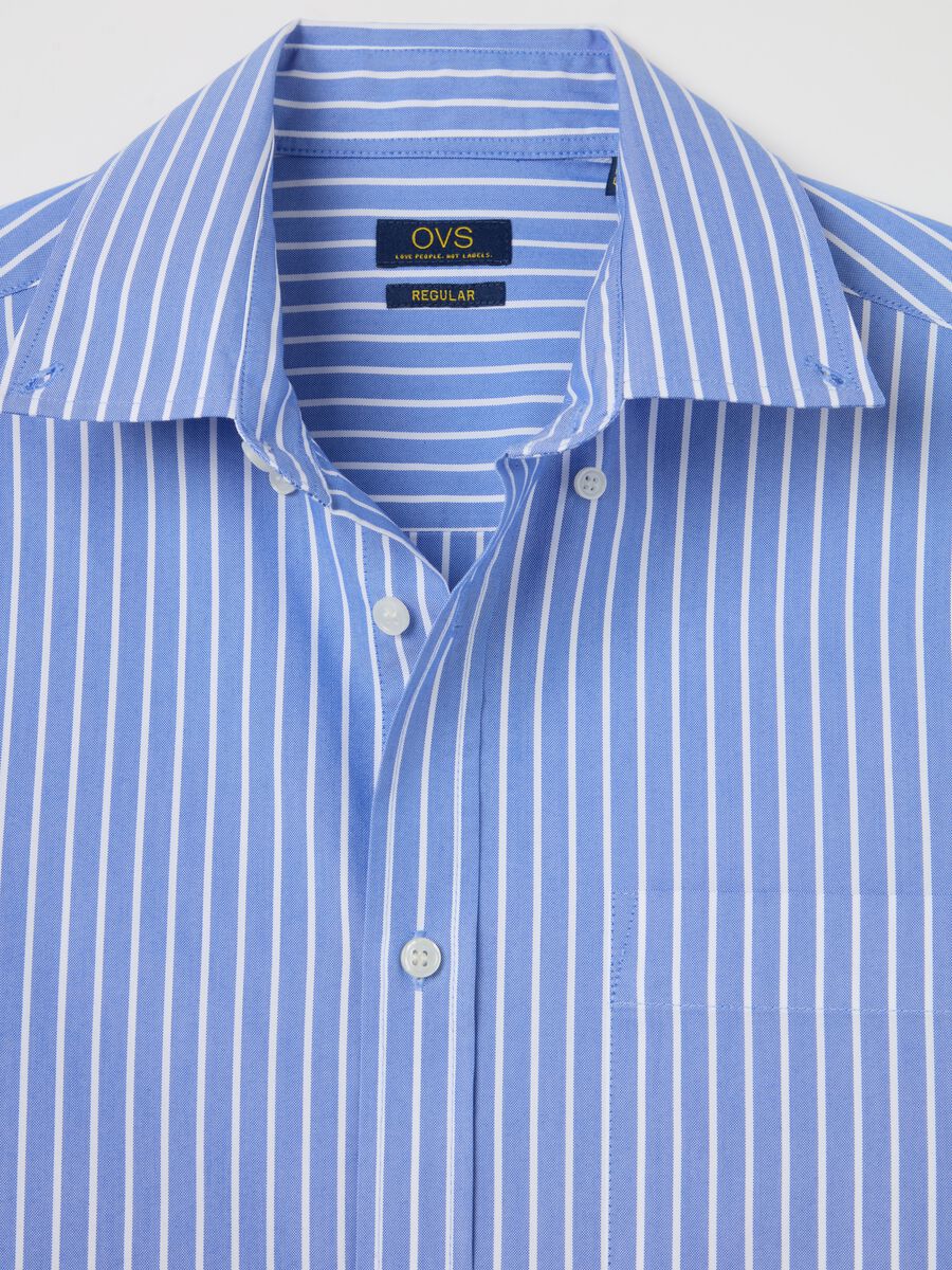 Easy-iron button-down shirt with stripes_5