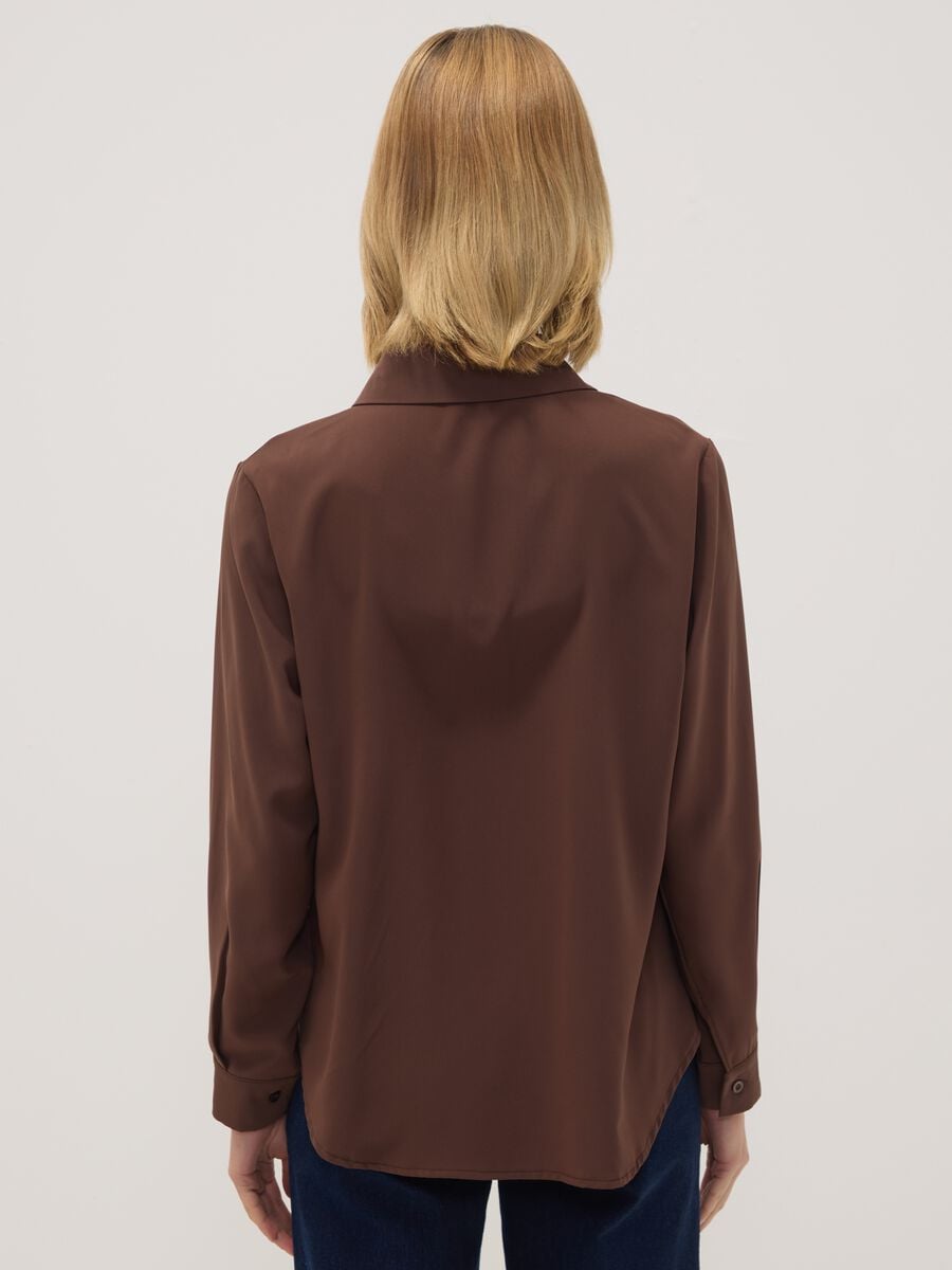 Brown regular-fit shirt with classic collar_3