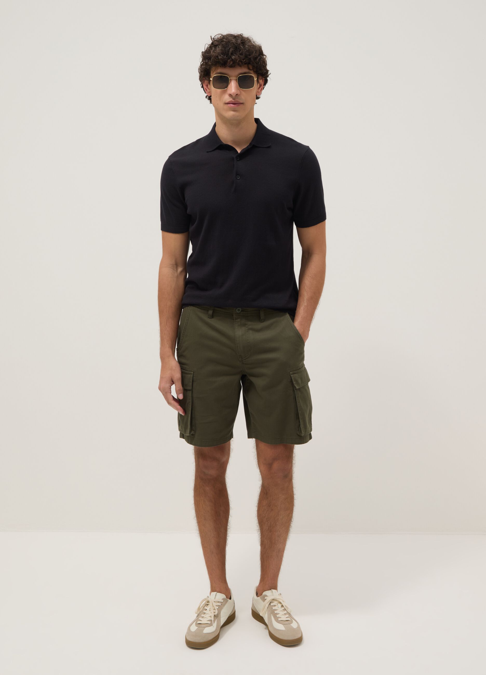 Green pure cotton regular-fit cargo shorts