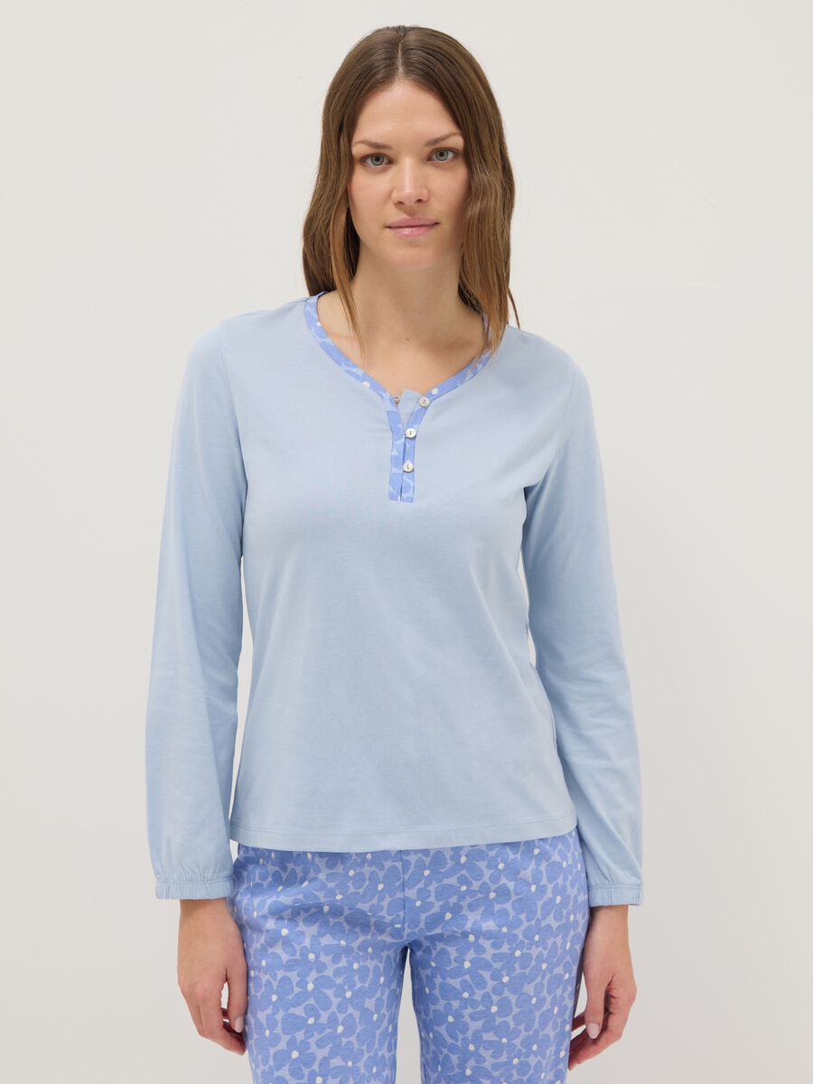 Maglia notte azzurra in puro cotone regular fit con scollo serafino_1