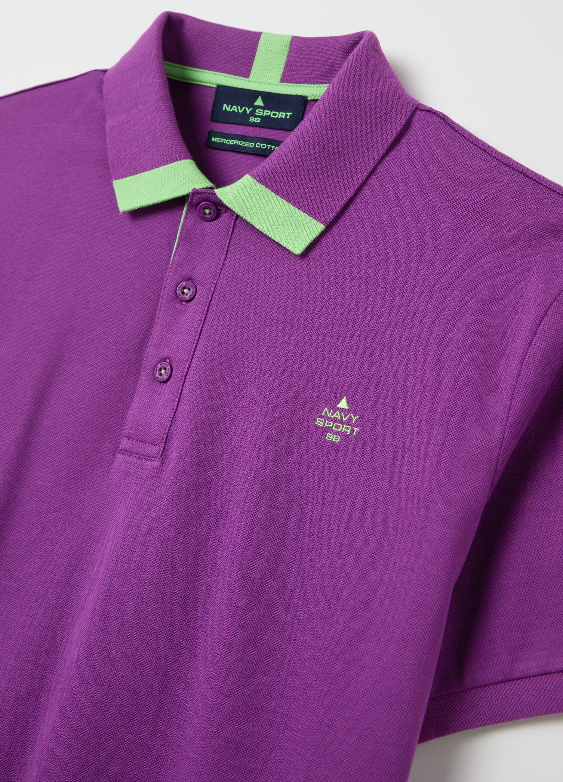 Polo shirt with contrasting detail and logo embroidery