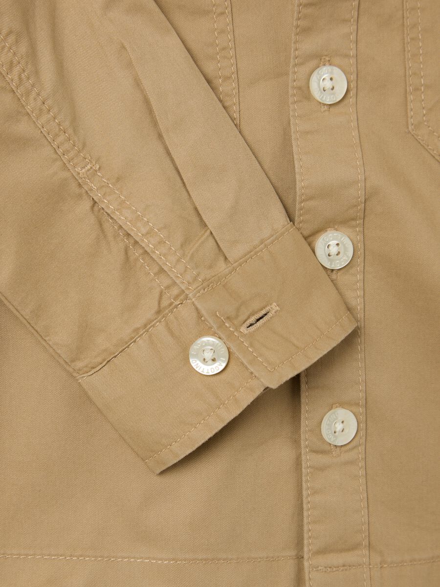 Beige shirt in cotton with pockets and palms embroidery_2