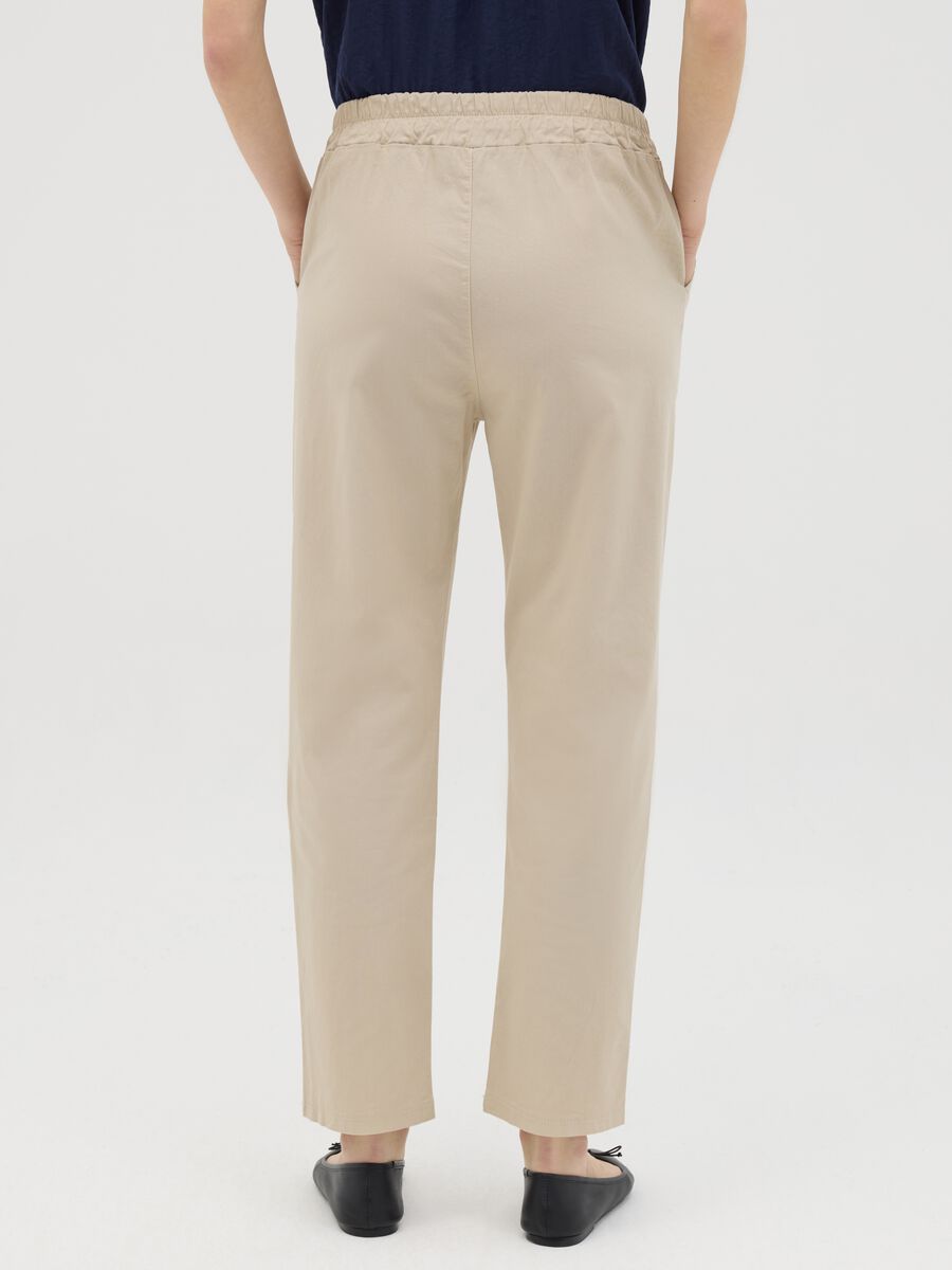 Beige cigarette trousers with elastic waistband_3