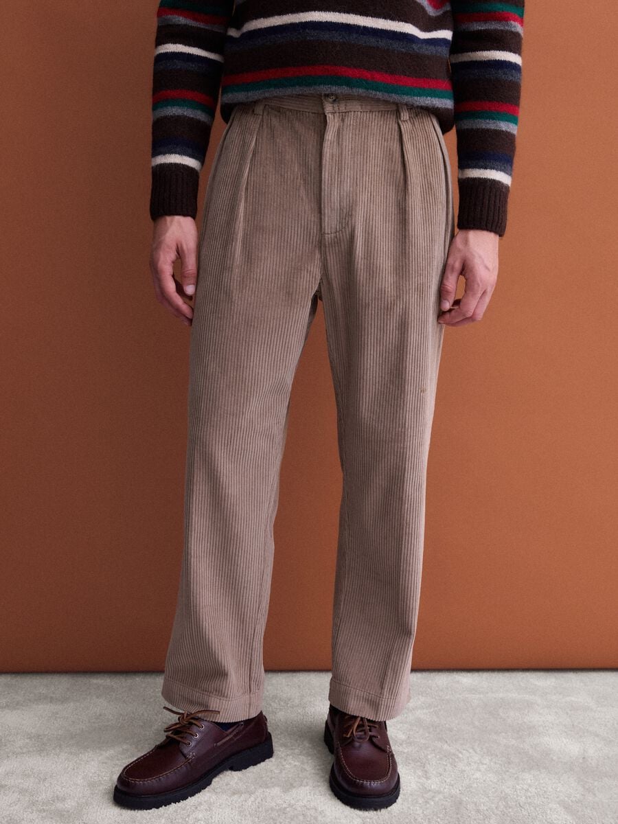 Pantaloni marroni in puro cotone a coste baggy fit_1