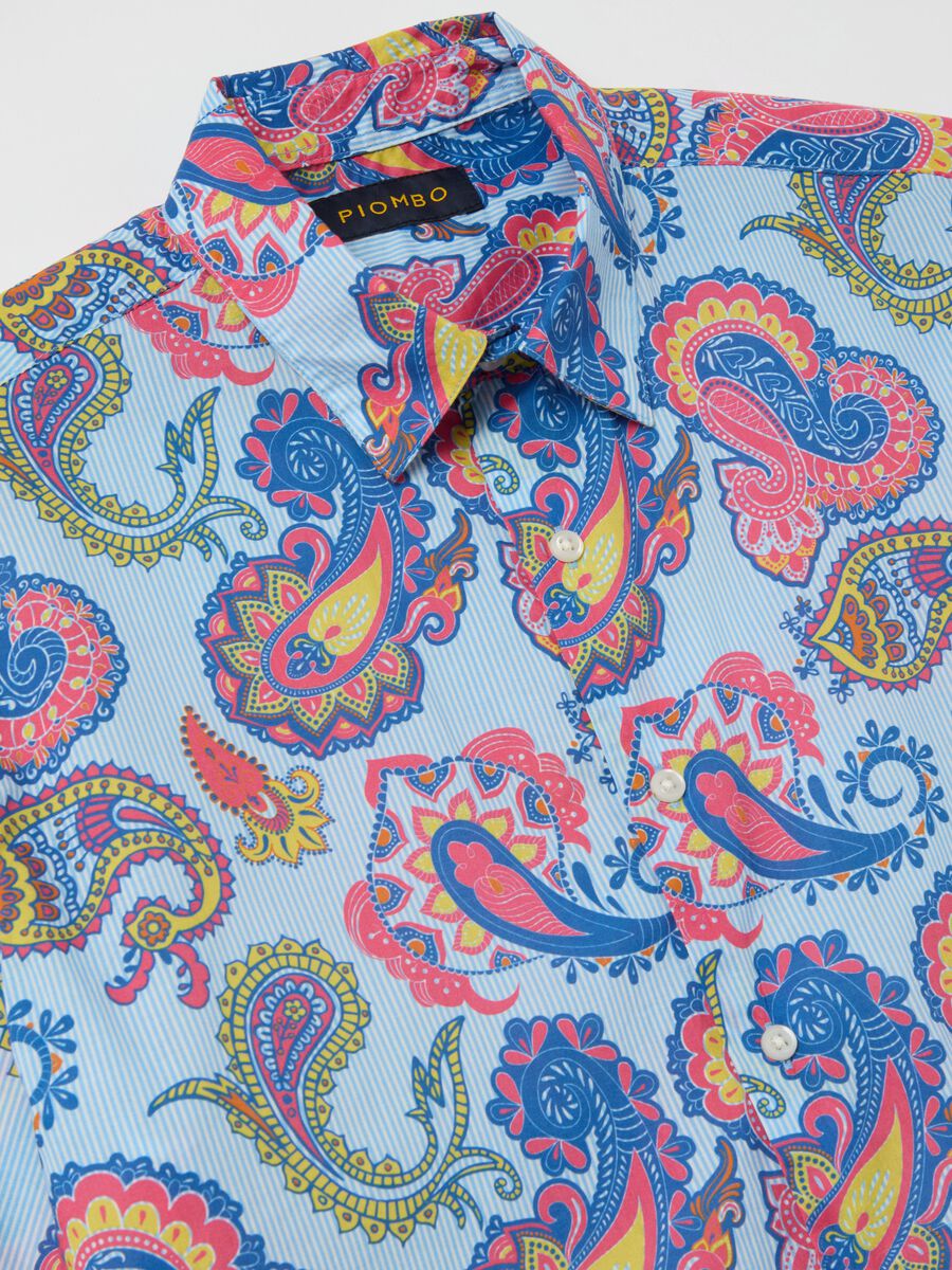 Short-sleeved shirt with stripes and paisley print_5