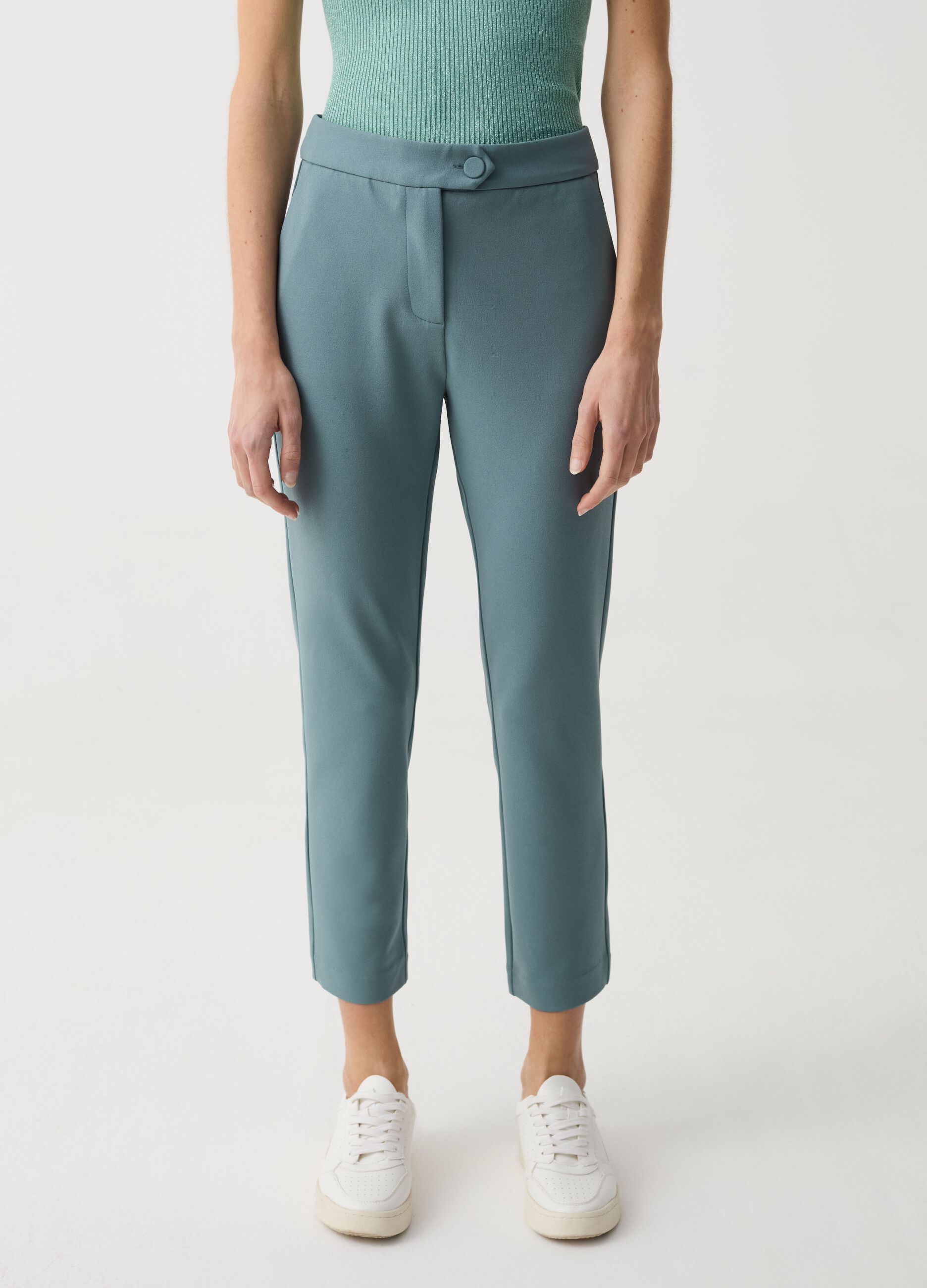 Cropped cigarette trousers