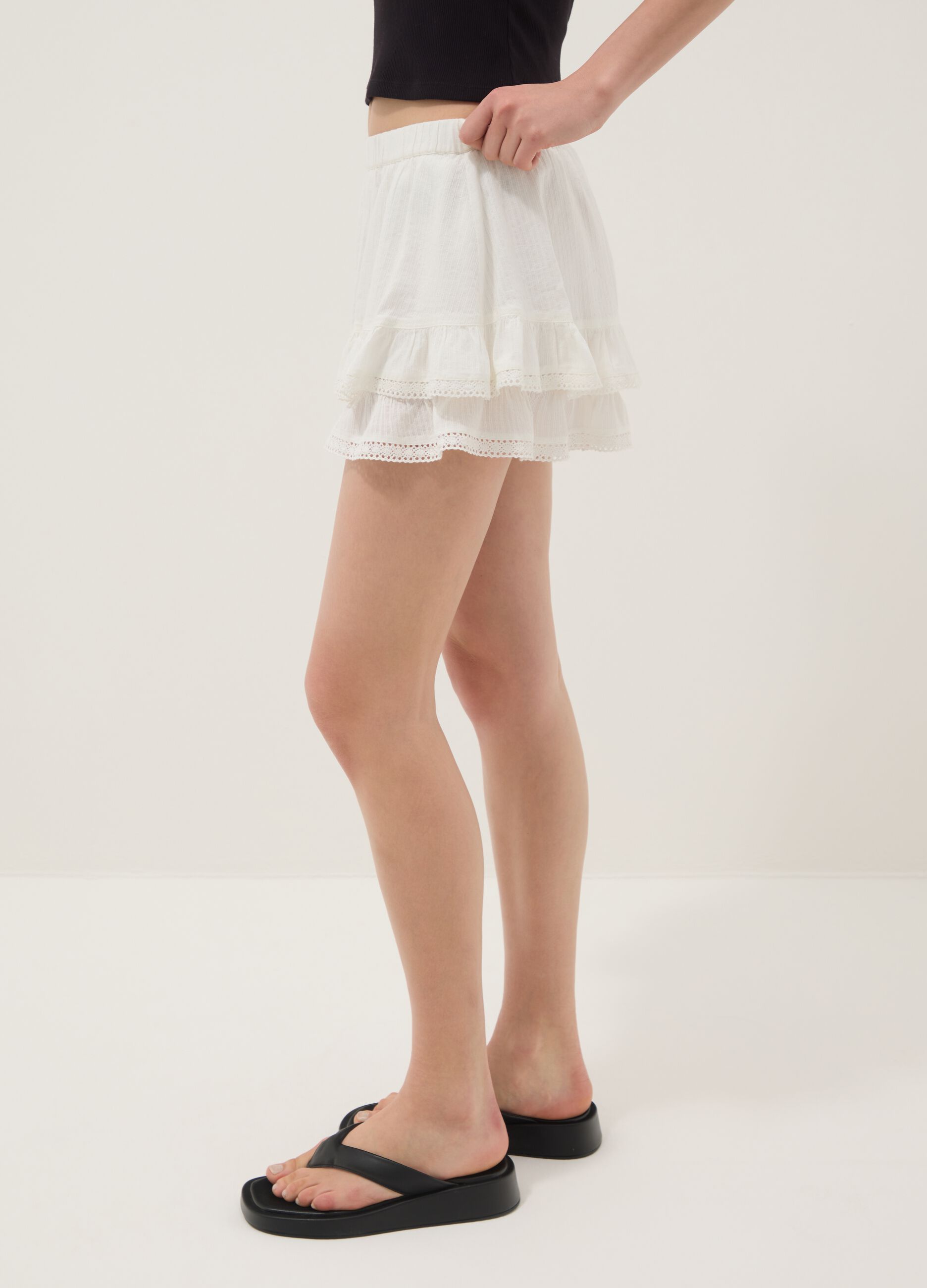 White cotton-viscose blend mini skirt with ruffles