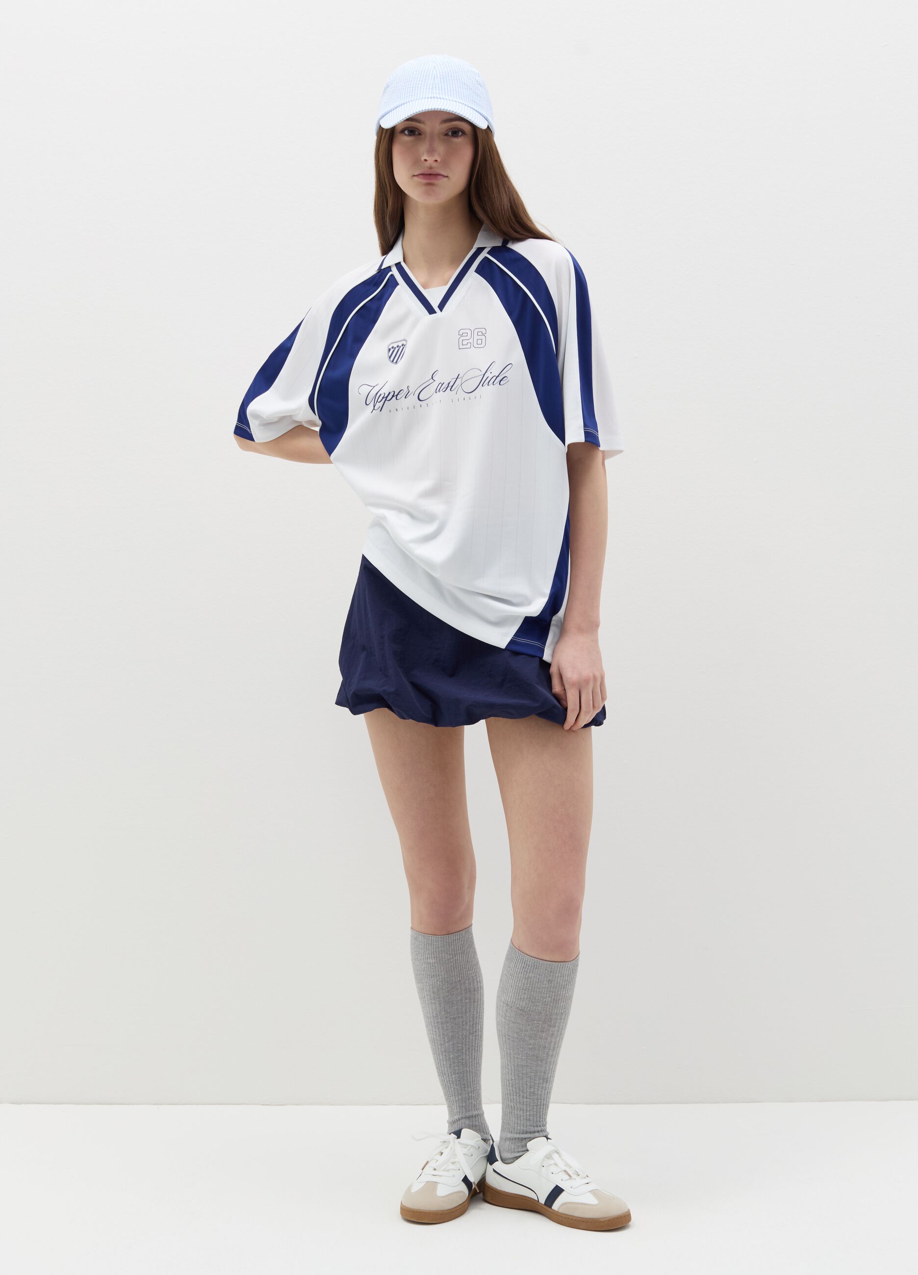 T-shirt with polo neck and college print