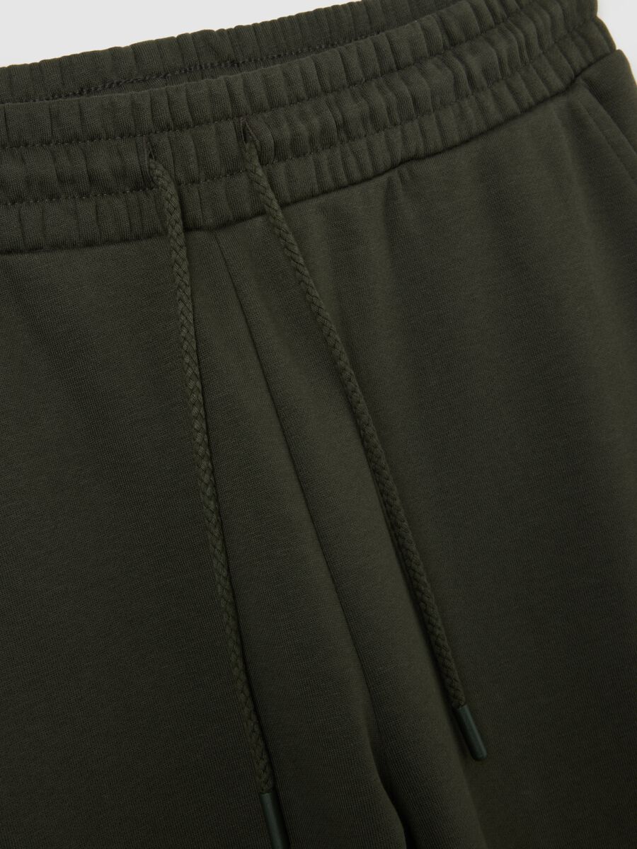 Green Cotton Blend Regular Fit Cargo Trousers_5